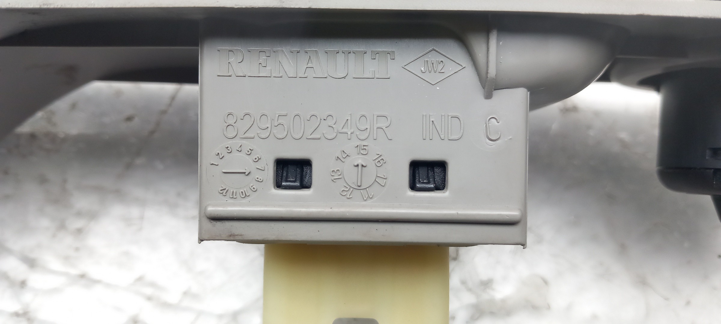 Left Front window control RENAULT Zoe (BFM_) Imagem-4