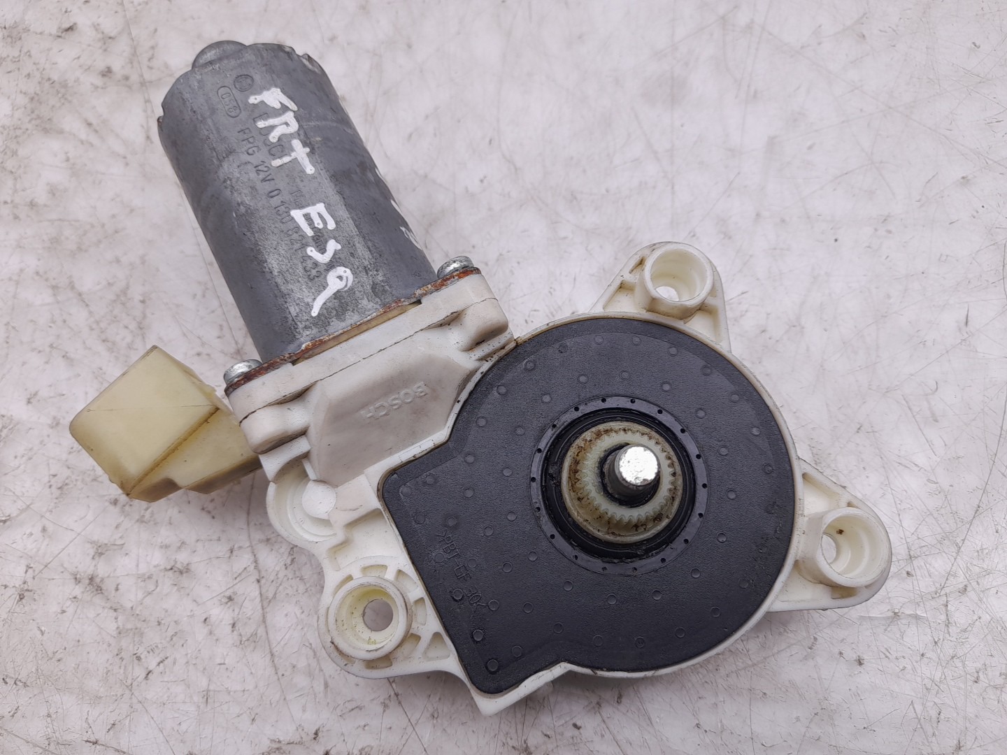 Moteur lève-vitre avant gauche MERCEDES-BENZ CLS (C219) Imagem-2