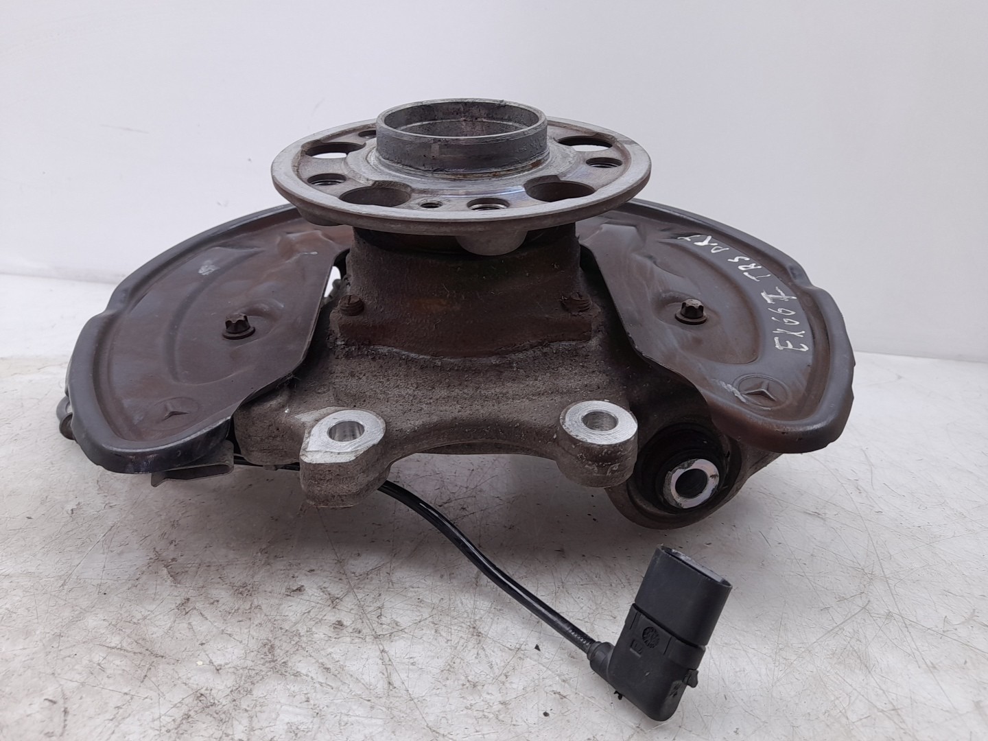 Right rear steering knuckle MERCEDES-BENZ GLC (X253) Imagem-3