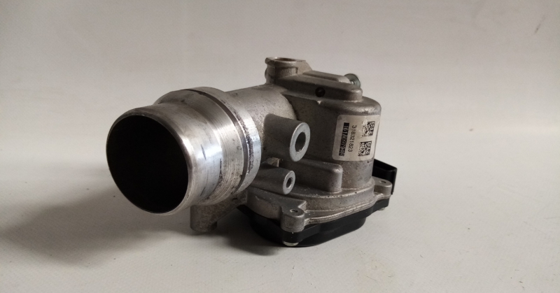Throttle body RENAULT Captur (J5_) Imagem-1