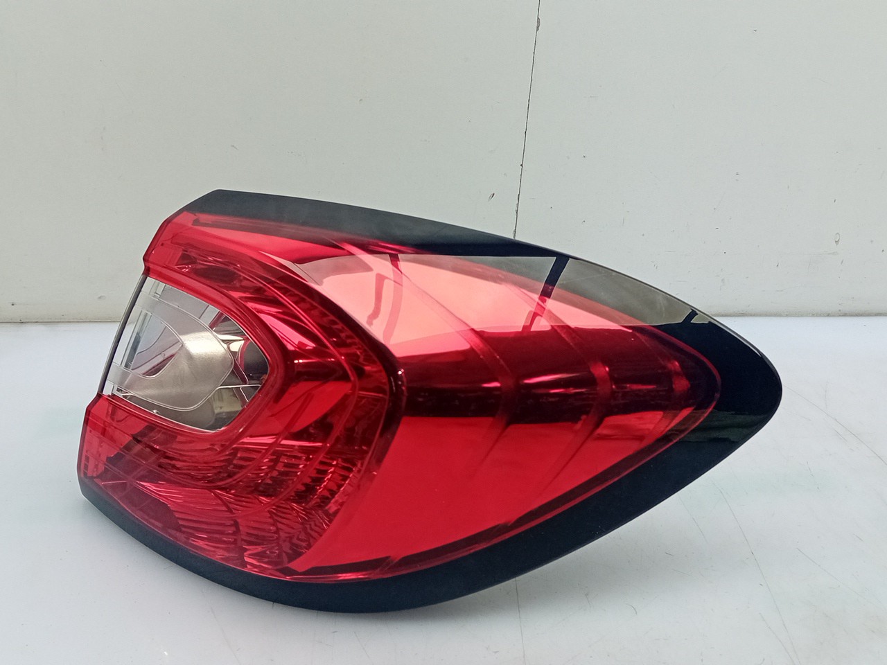 Right Tail light RENAULT Captur (J5_) Imagem-1