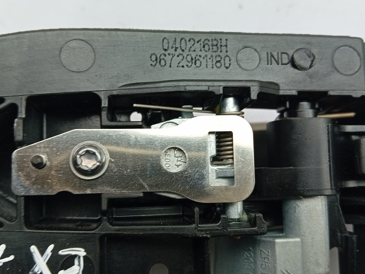 Manija puerta Trasero Izquierdo PEUGEOT 2008 I (CU_) Imagem-2