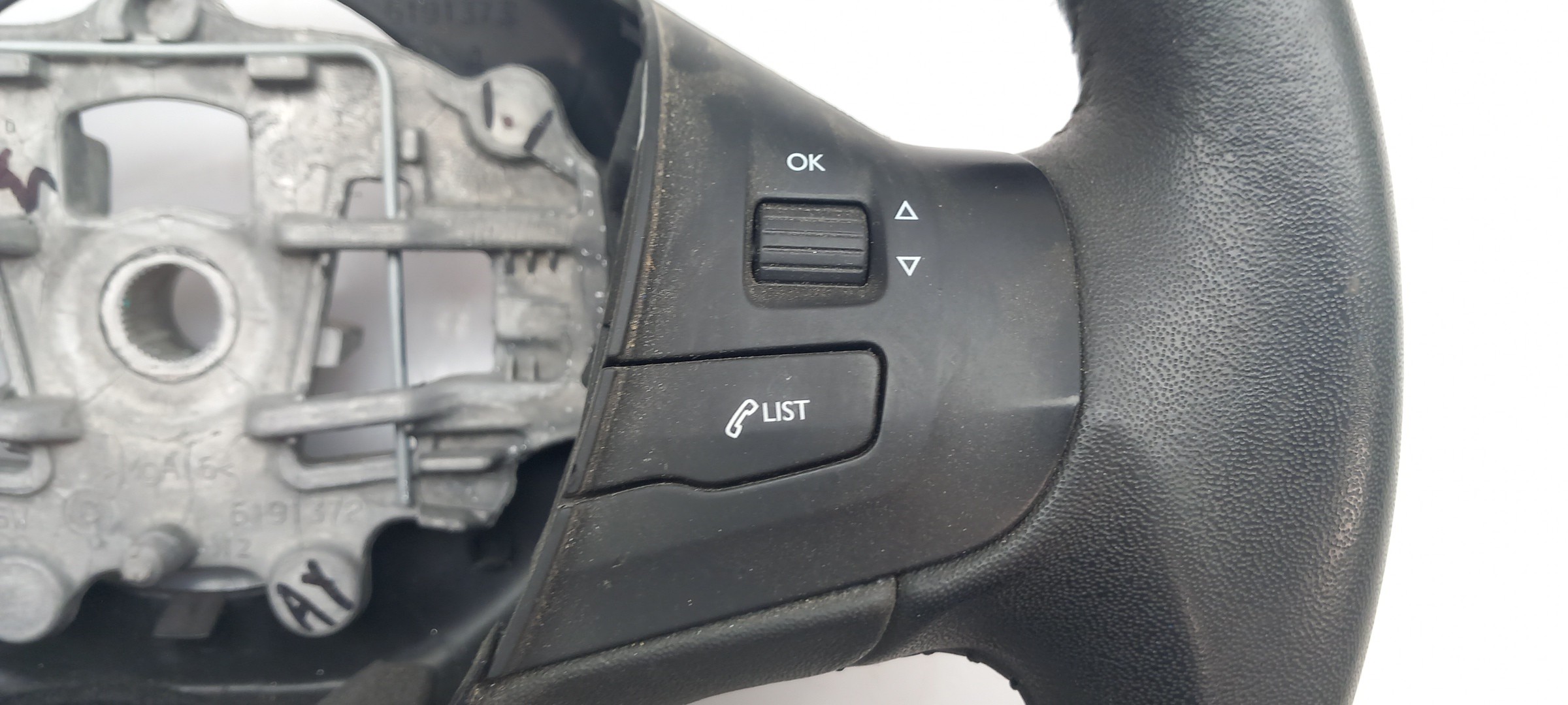 Steering wheel PEUGEOT 2008 I (CU_) Imagem-1
