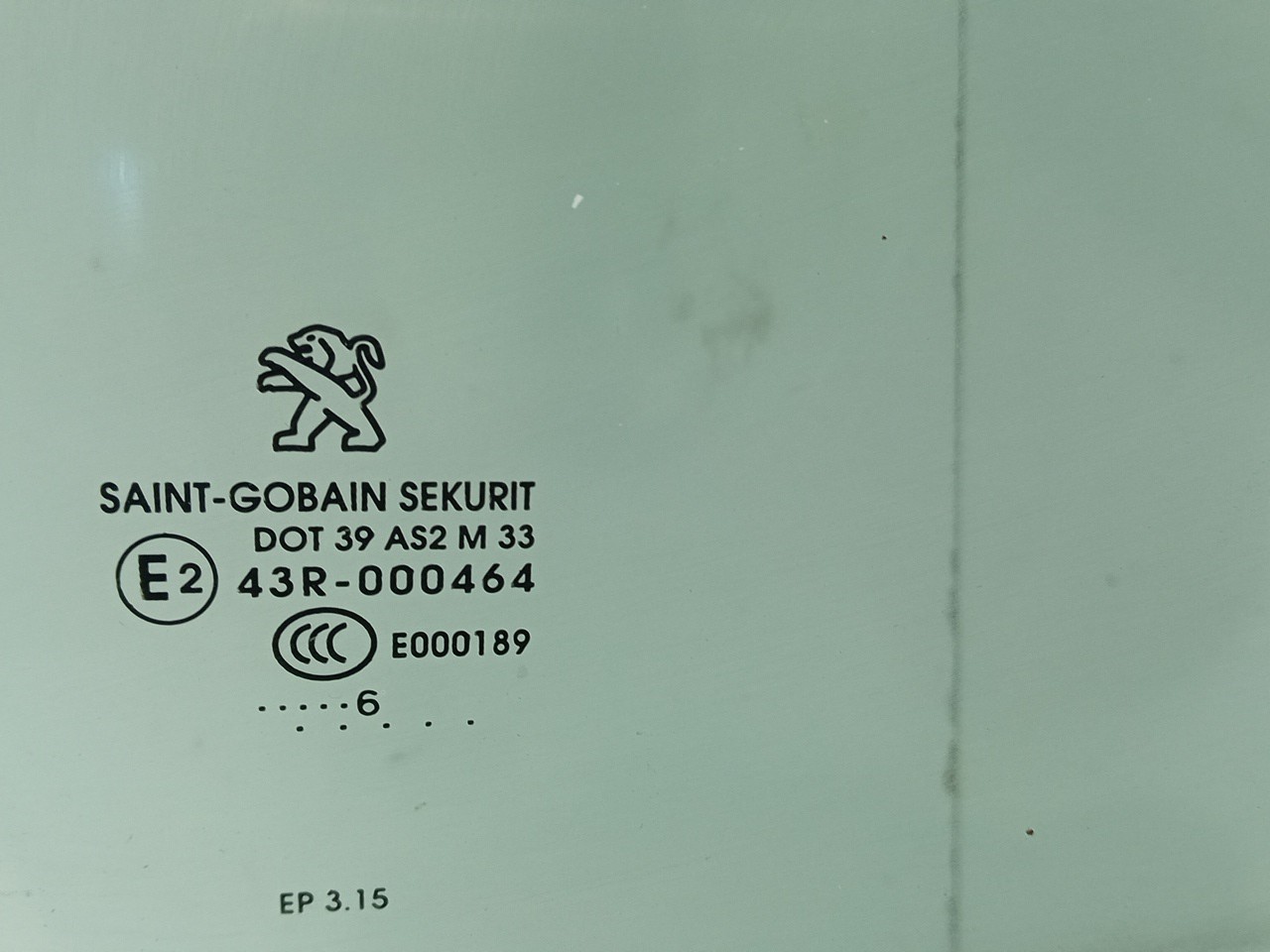 Right front door glass PEUGEOT 2008 I (CU_) Imagem-1