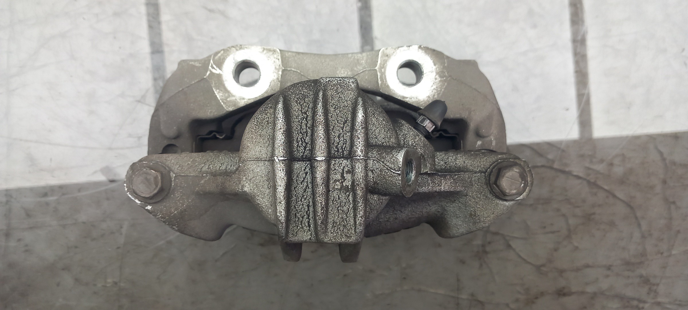Left front Brake Caliper PEUGEOT 2008 I (CU_) Imagem-1