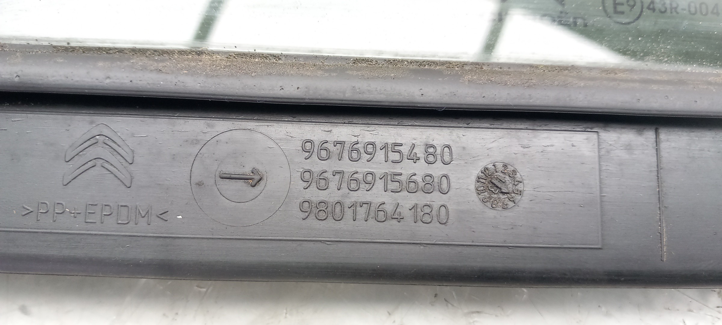 Left rear triangle window CITROËN C4 Grand Picasso II (DA_, DE_) Imagem-2