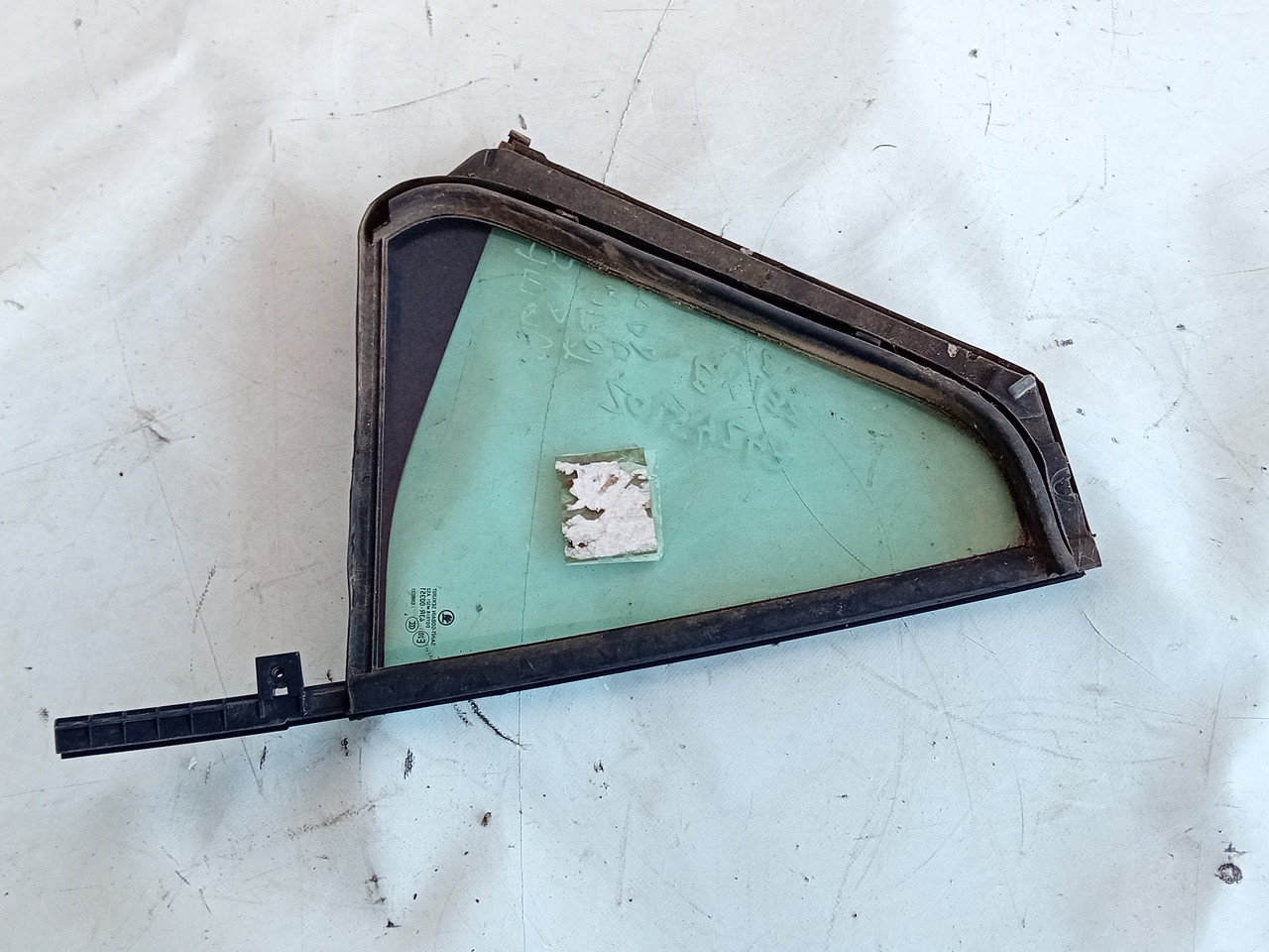Left rear triangle window SKODA Fabia II Hatchback (542, 5J) Imagem-1