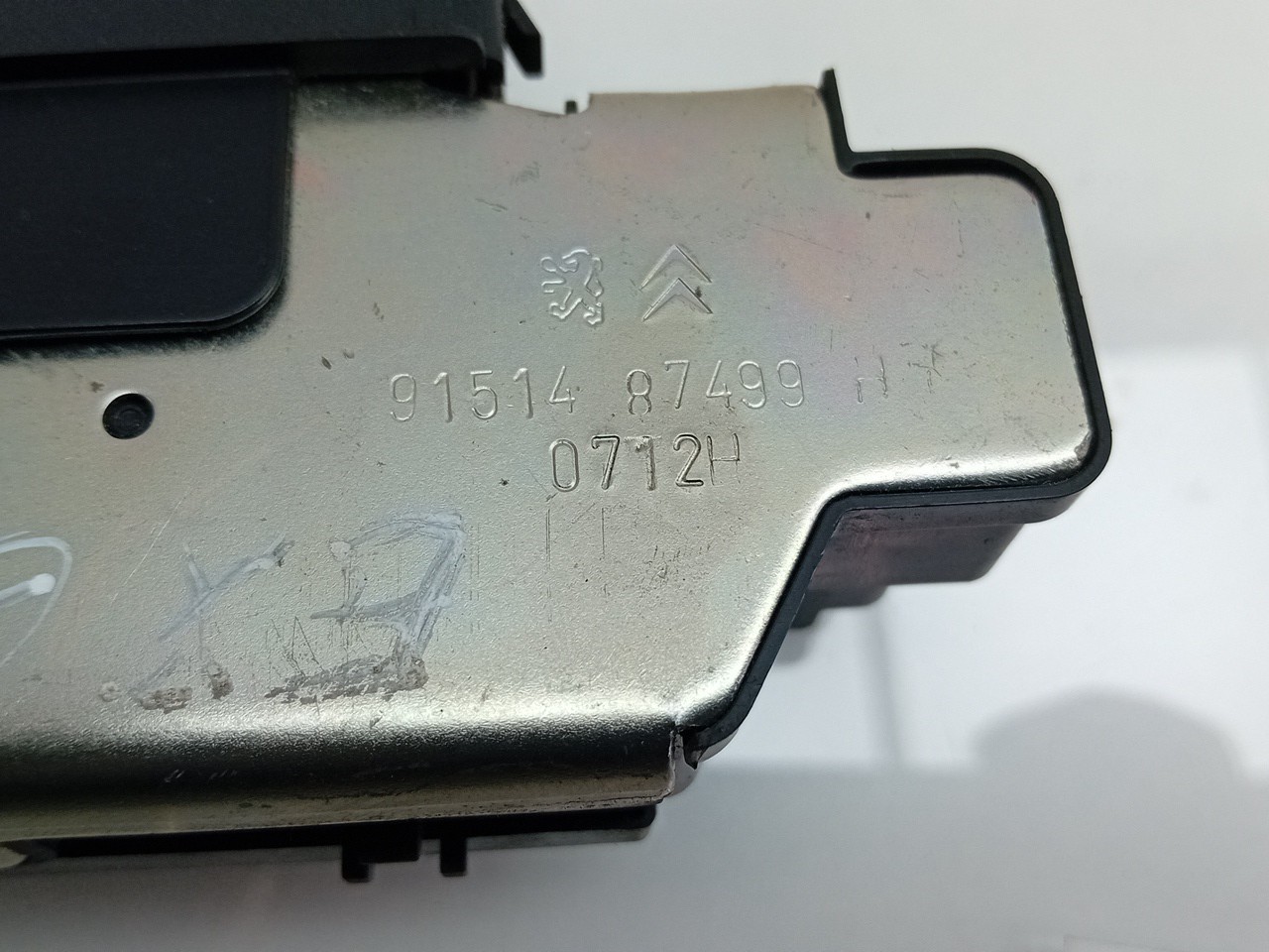 Tailgate Lock /Latch PEUGEOT 208 Imagem-3