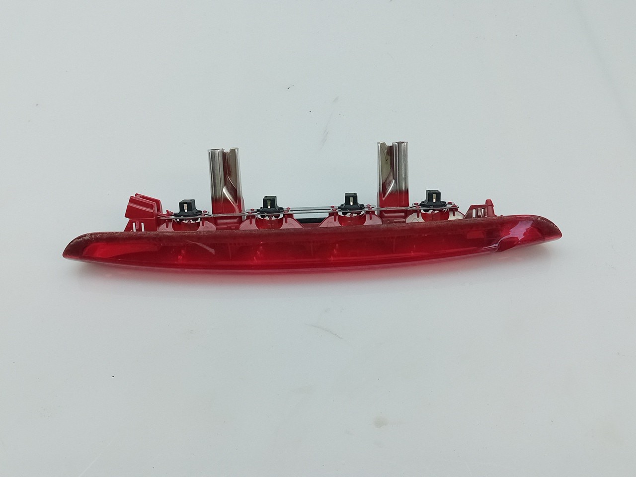 Additional stop light / 3rd stop light PEUGEOT 208 Imagem-1