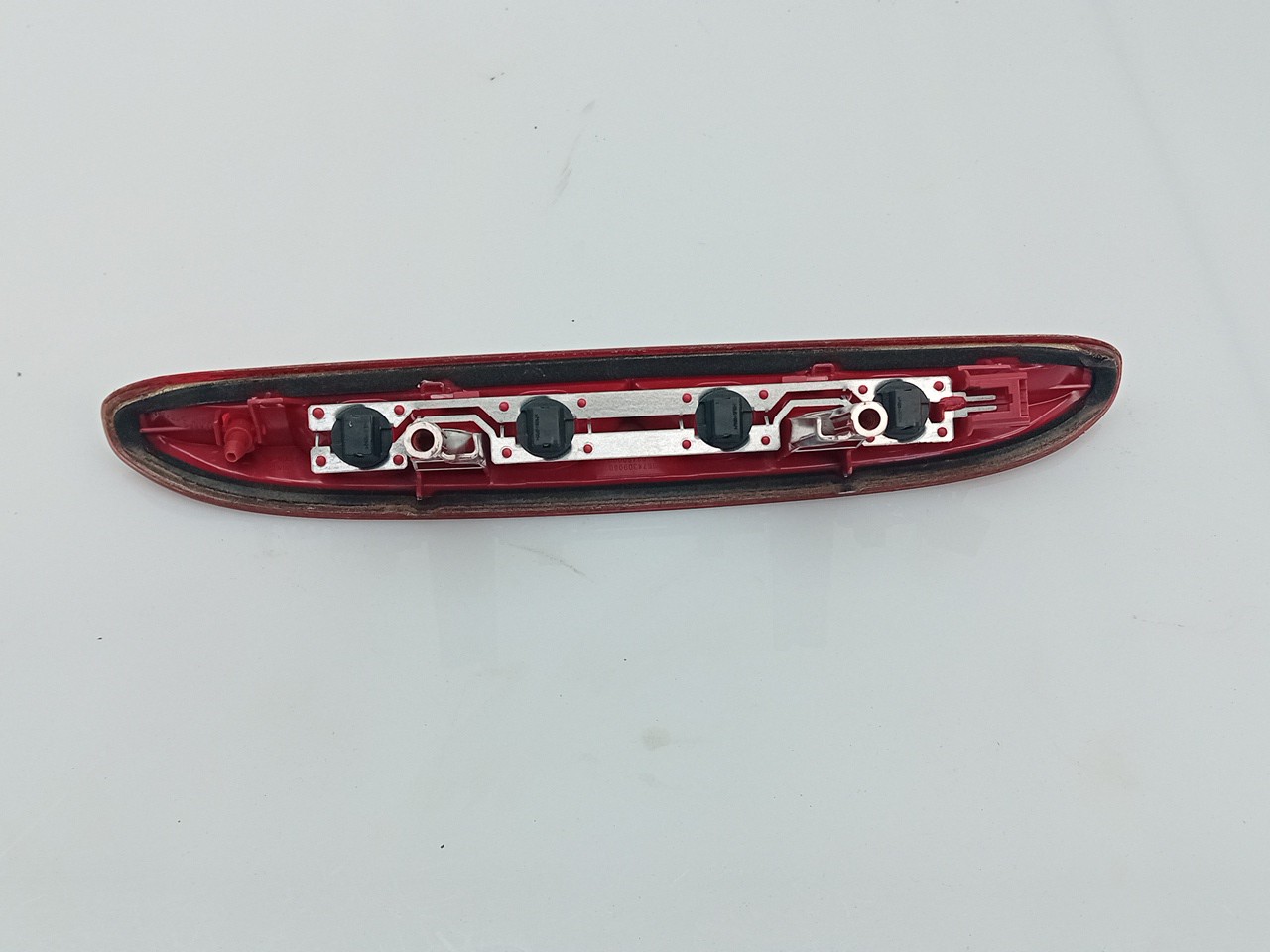 Additional stop light / 3rd stop light PEUGEOT 208 Imagem-2