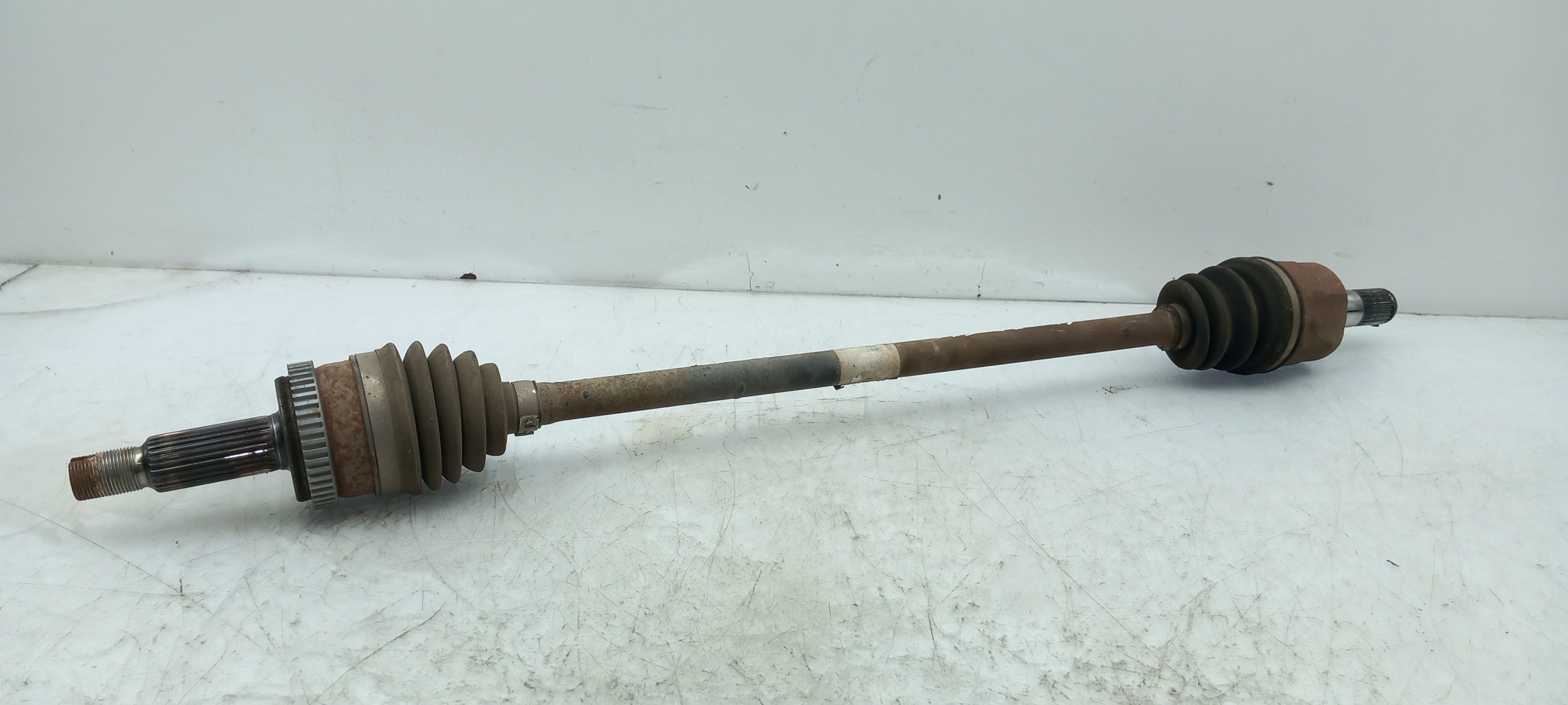 Right rear driveshaft
