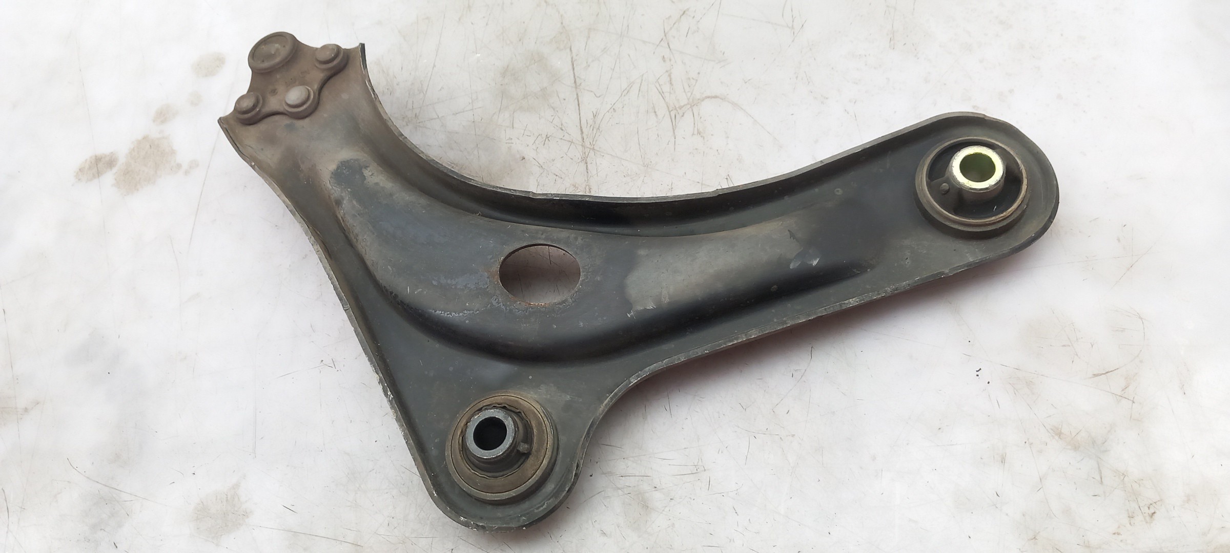 Brazo suspensión delantero izquierdo PEUGEOT 208 Imagem-1
