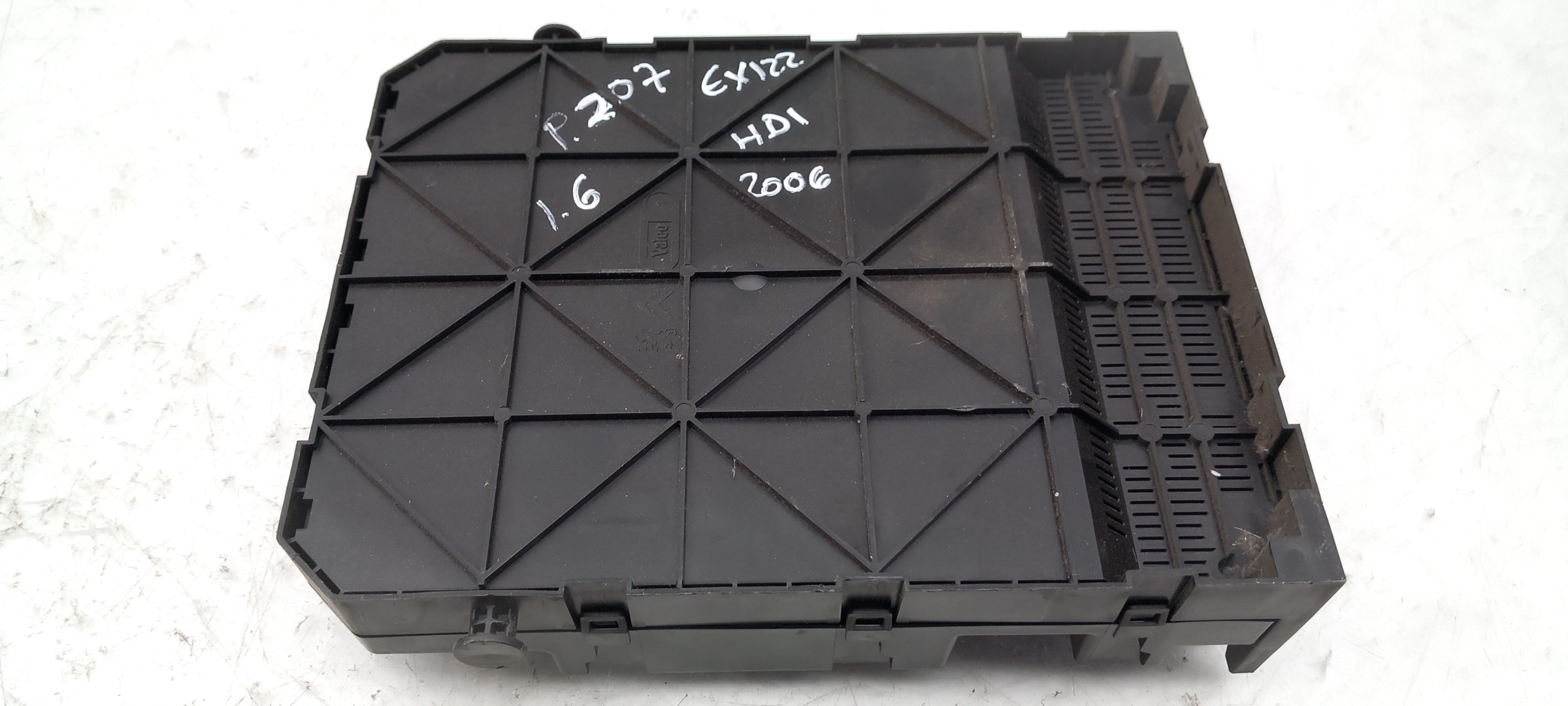 Fuse box / SAM / BSI PEUGEOT 207 (WA_, WC_) Imagem-1