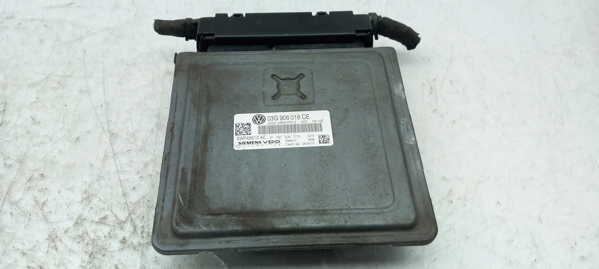 Engine control unit / ECU VOLKSWAGEN Passat (3C2) Imagem-0