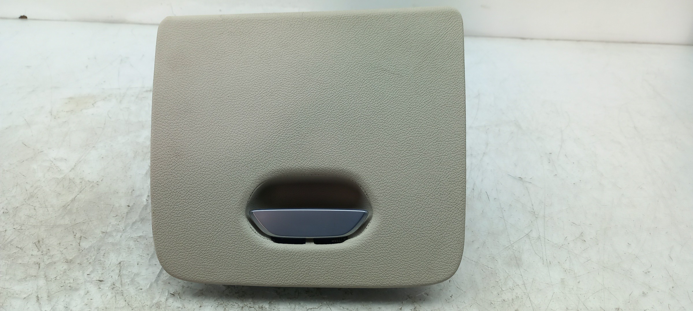 Glove Box / Compartment