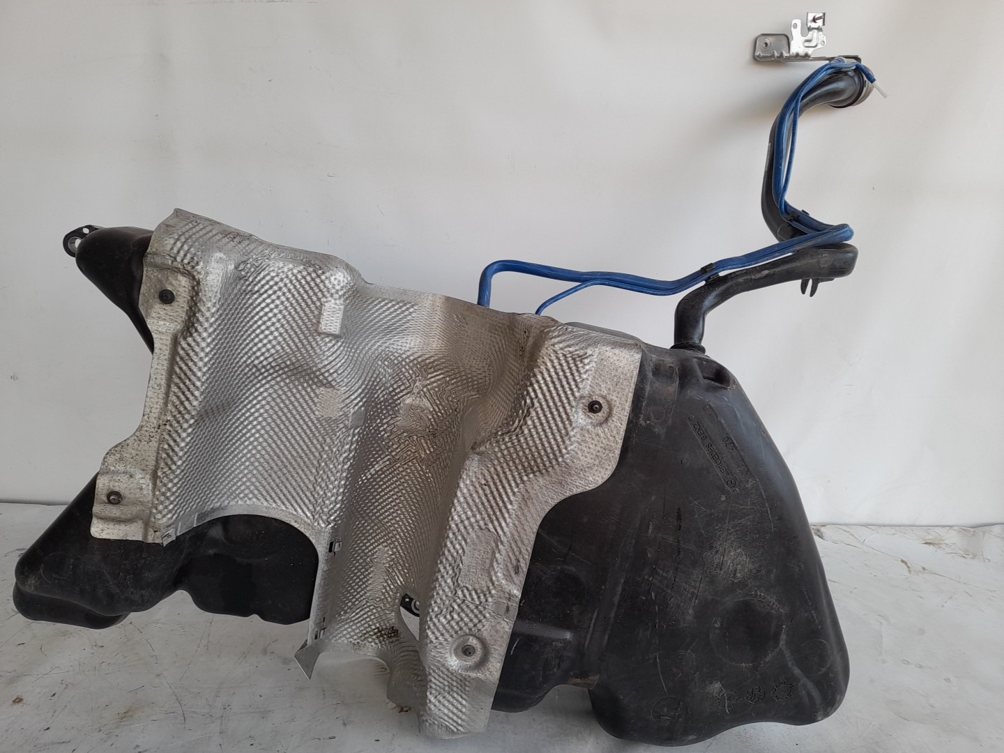 Fuel tank MERCEDES-BENZ GLC (X253) Imagem-1