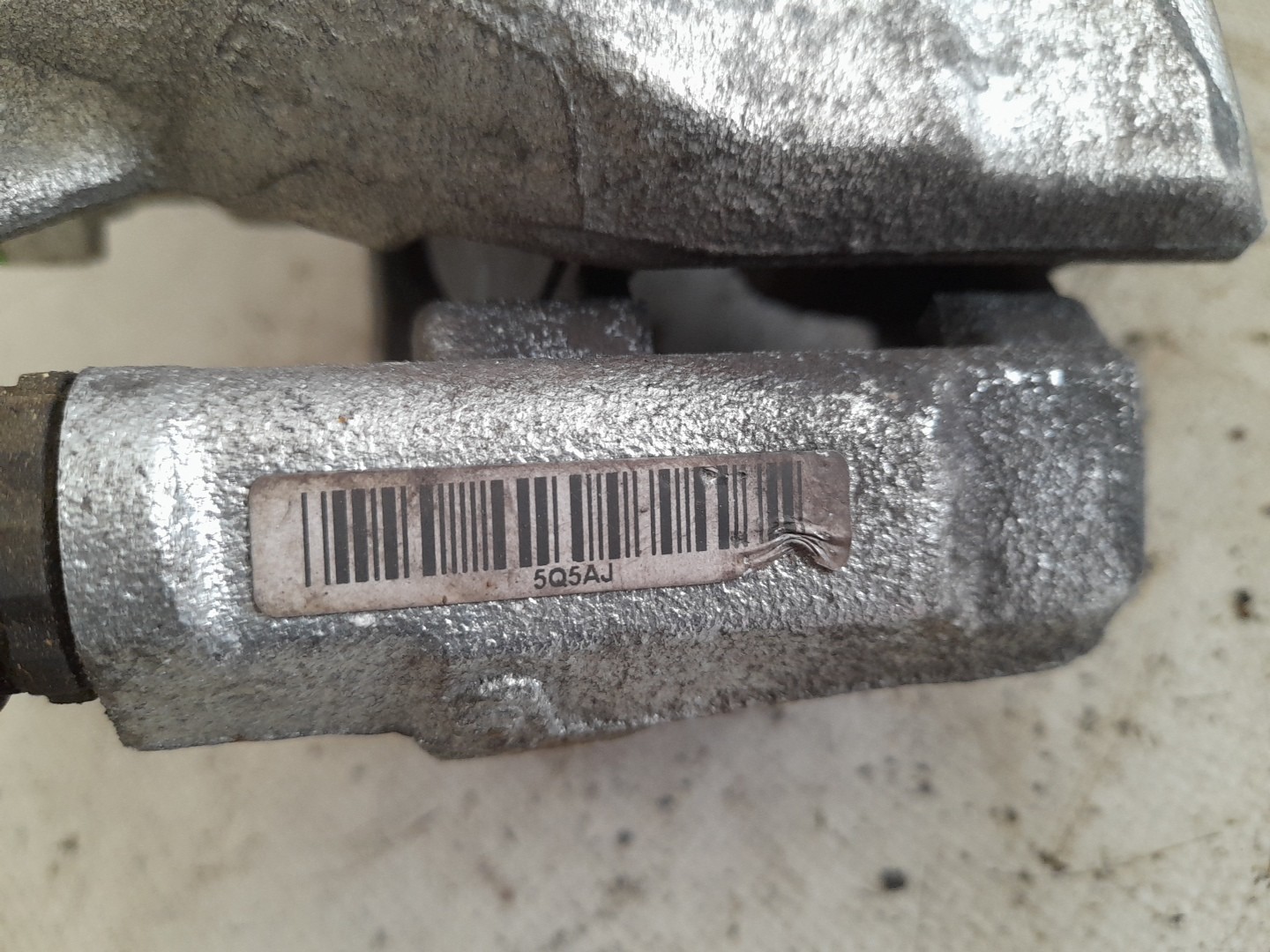 Pinza de freno Delantero Izquierdo VOLKSWAGEN Golf VII Variant (BA5, BV5) Imagem-3