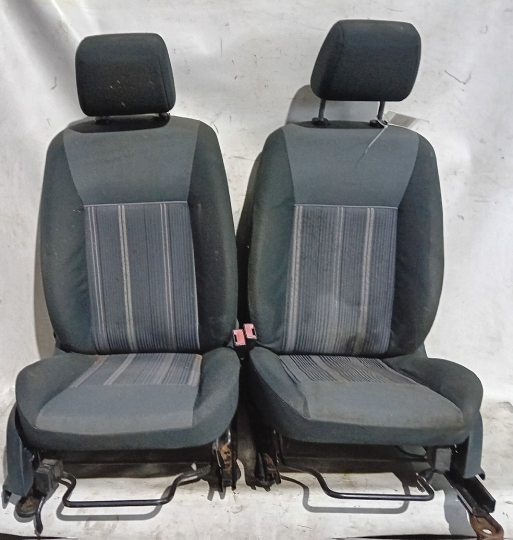 Set di sedili FORD Fiesta VI (CB1, CCN) Imagem-0