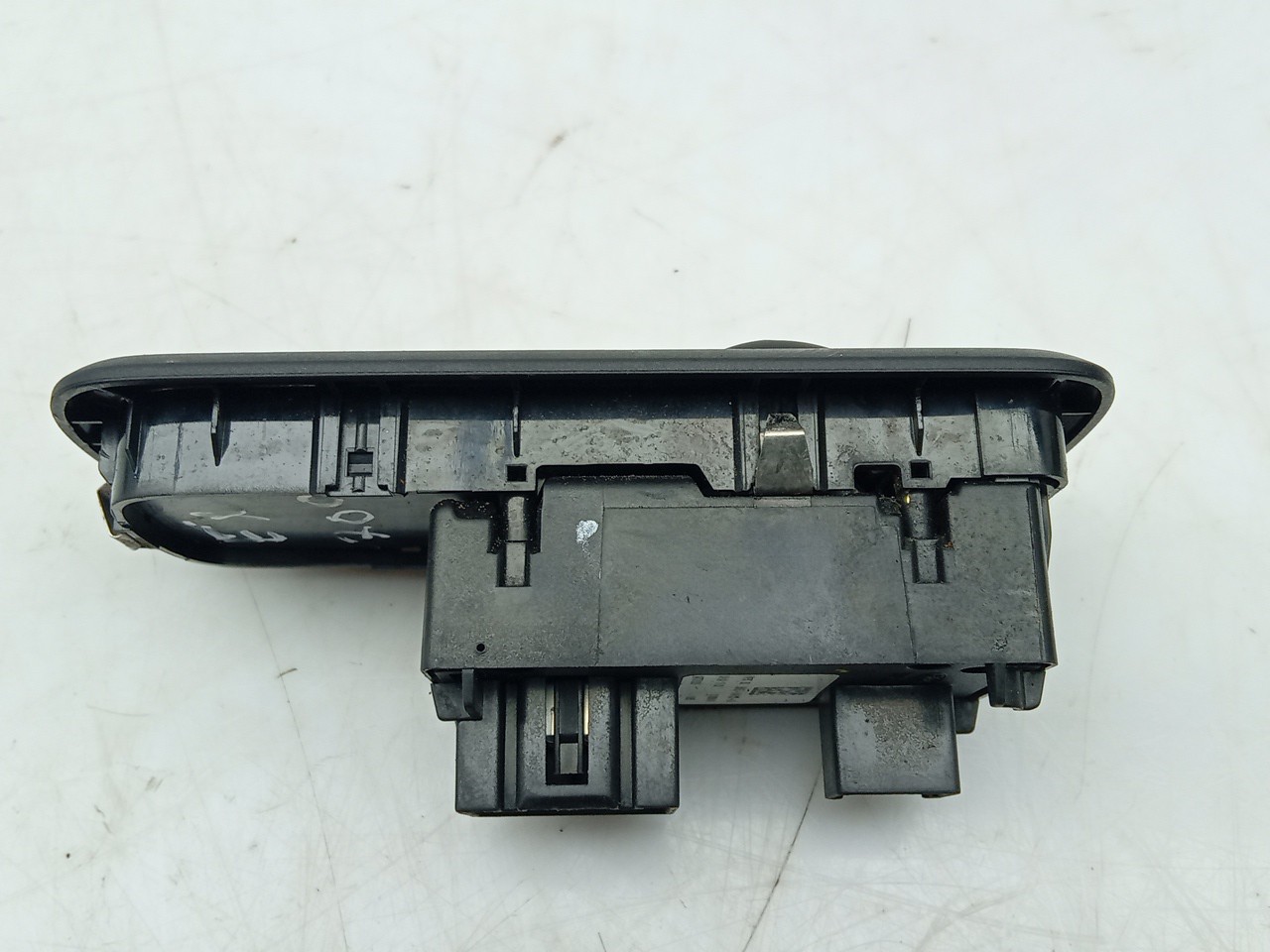 Commande / interrupteur lève-vitre Avant gauche FORD Fiesta VI (CB1, CCN) Imagem-1