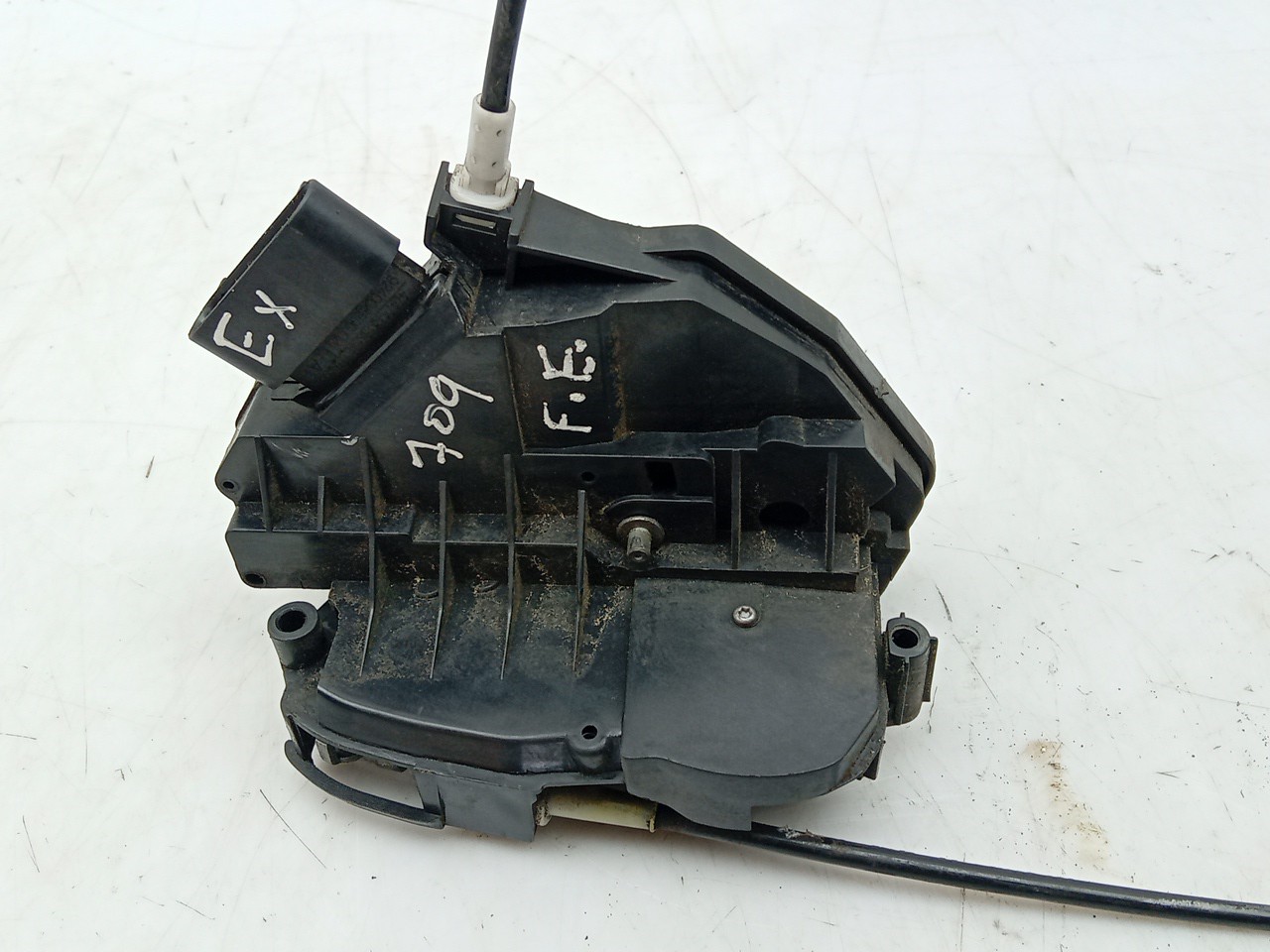 Front Left Door Lock FORD Fiesta VI (CB1, CCN) Imagem-1