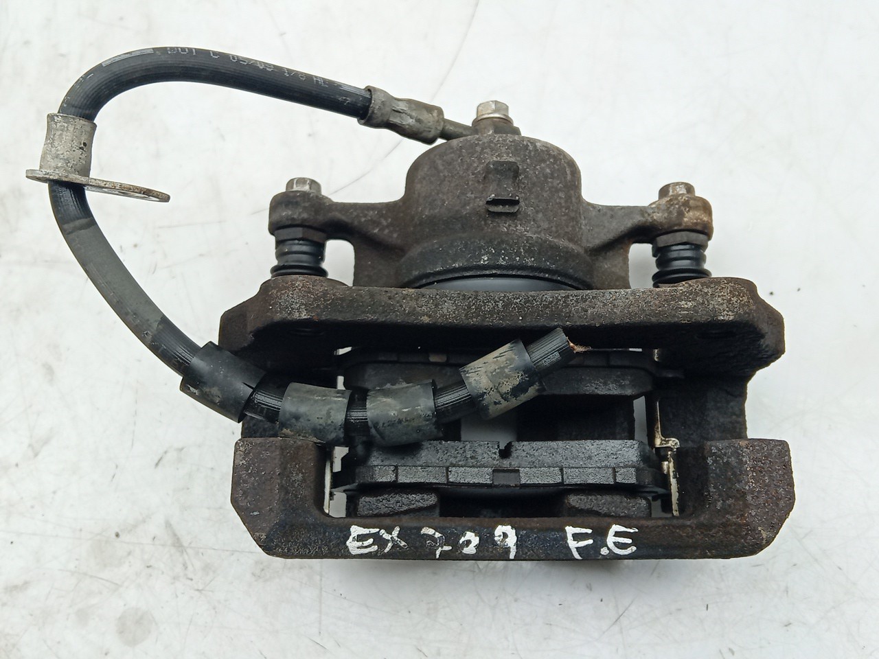 Pinza de freno Delantero Izquierdo FORD Fiesta VI (CB1, CCN) Imagem-1