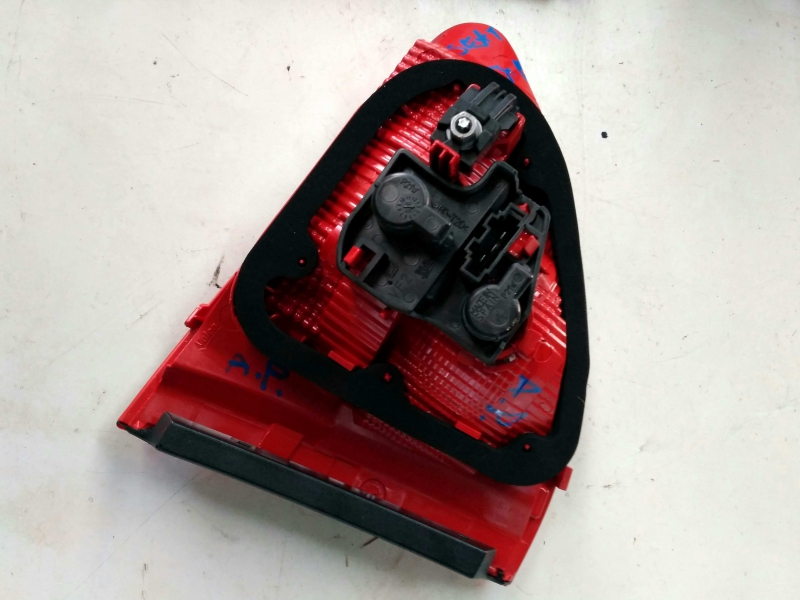 Piloto derecho del maletero SEAT Exeo (3R2) Imagem-1