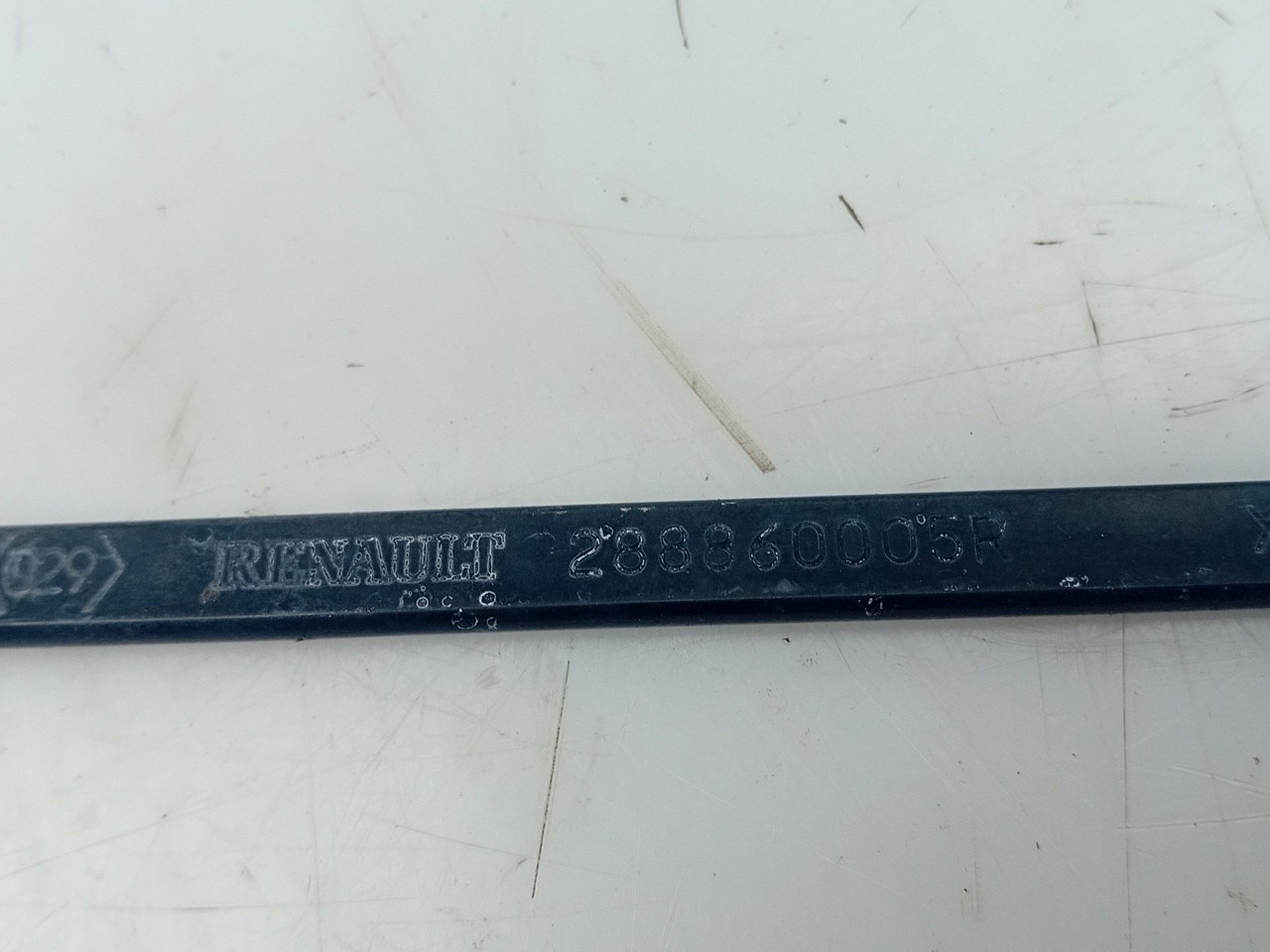 Windscreen wiper arm Right front RENAULT Megane III Coupé (DZ0/1_) Imagem-2
