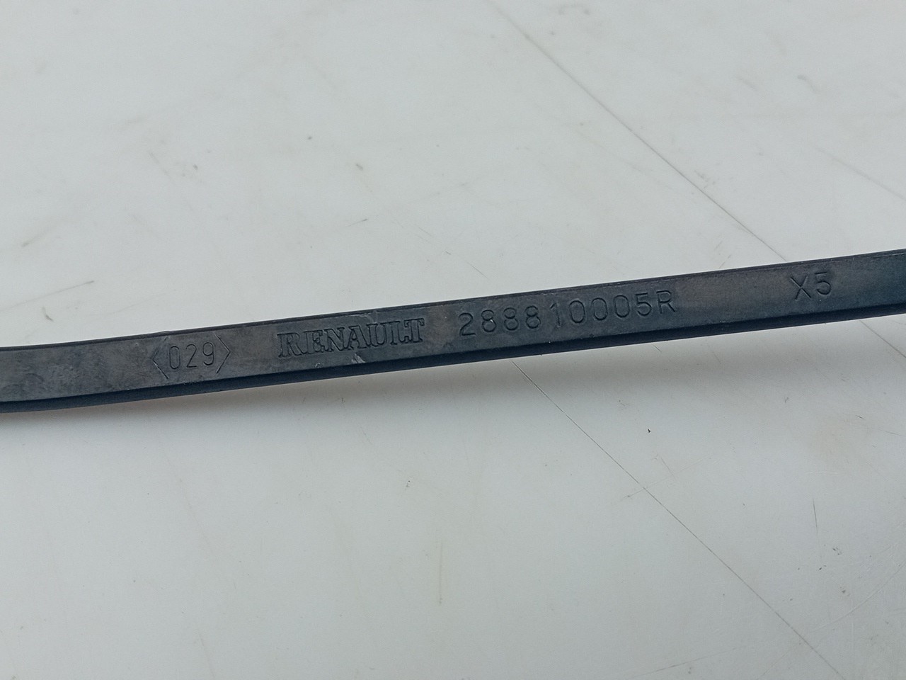 Windscreen wiper arm Left front RENAULT Megane III Coupé (DZ0/1_) Imagem-2