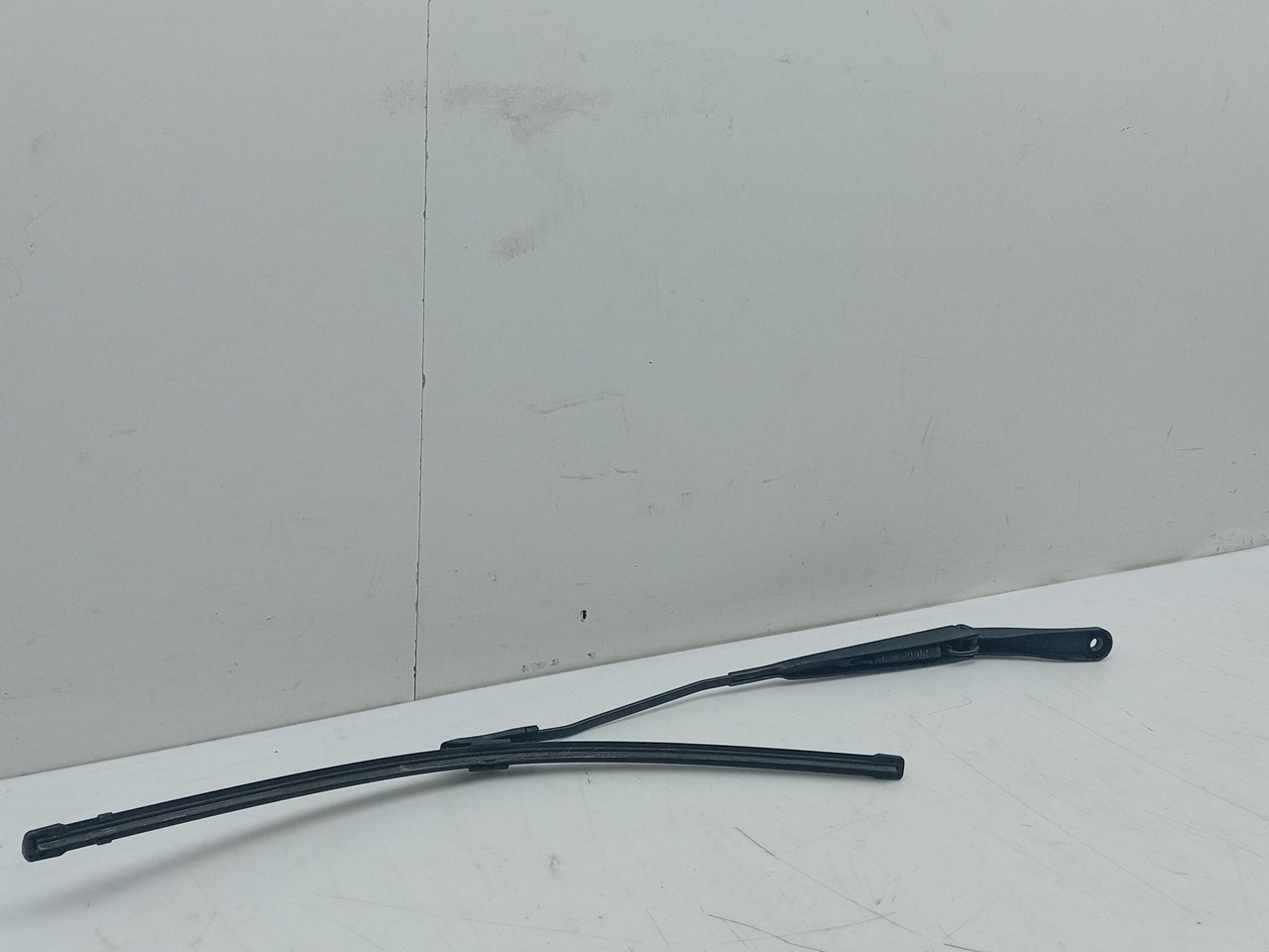 Windscreen wiper arm Left front RENAULT Megane III Coupé (DZ0/1_) Imagem-1