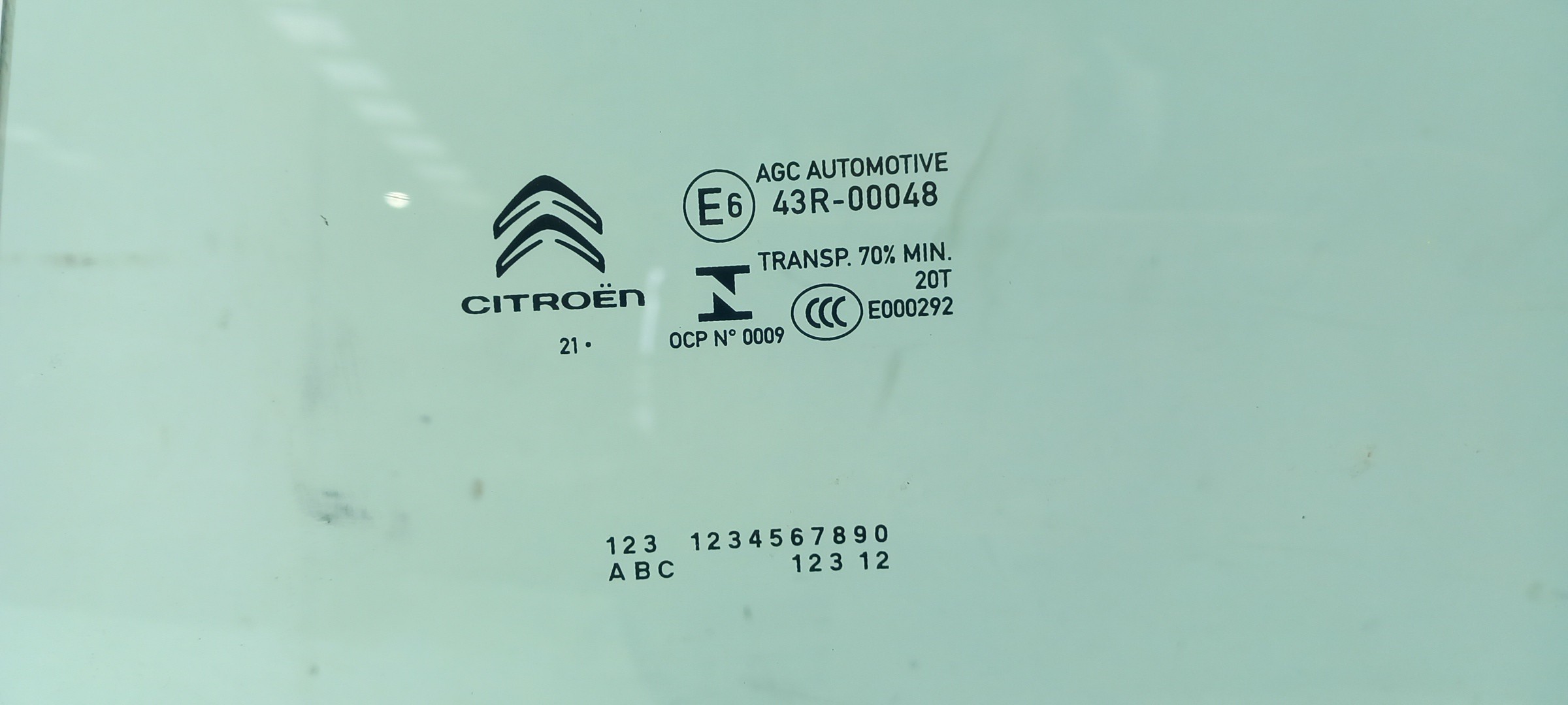 Vidro porta trás esquerdo CITROËN C3 III (SX) Imagem-1