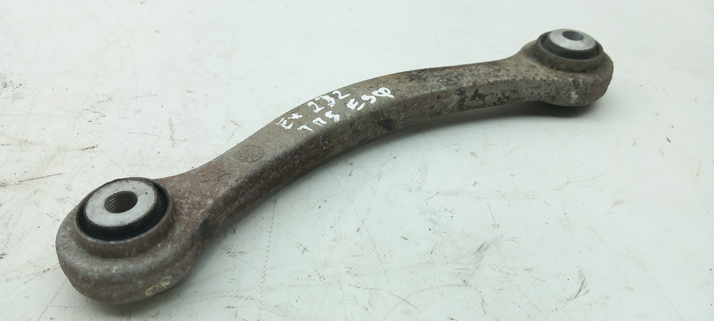 Bras de suspension arrière gauche