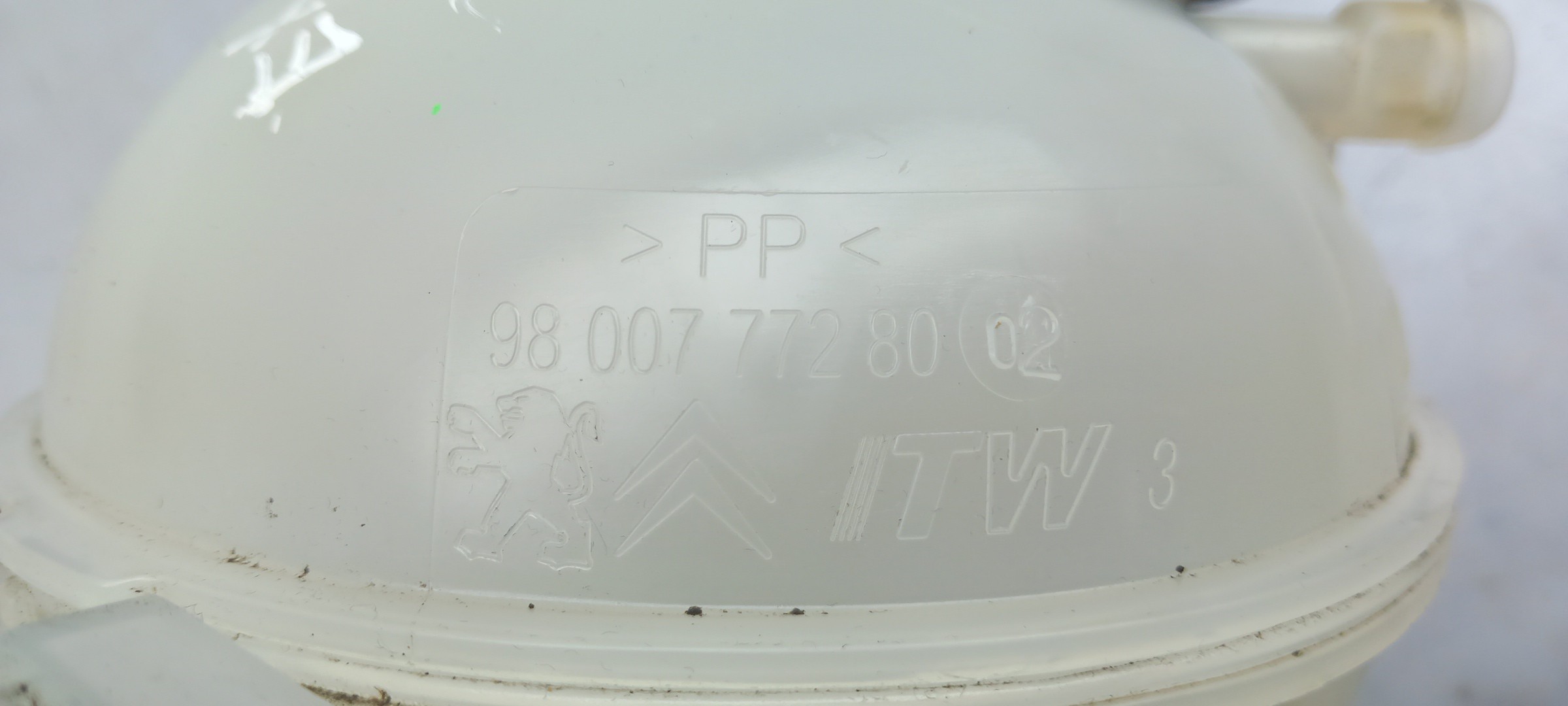 Depósito de expansión PEUGEOT 208 Imagem-2