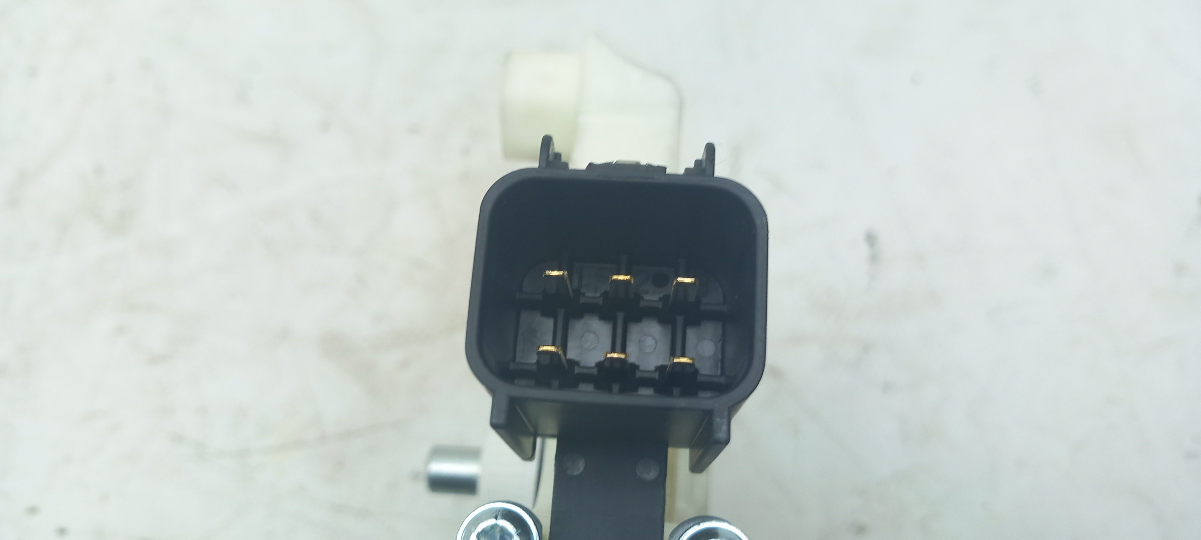 Moteur lève-vitre avant gauche FORD Fiesta VII (HJ, HF) Imagem-1