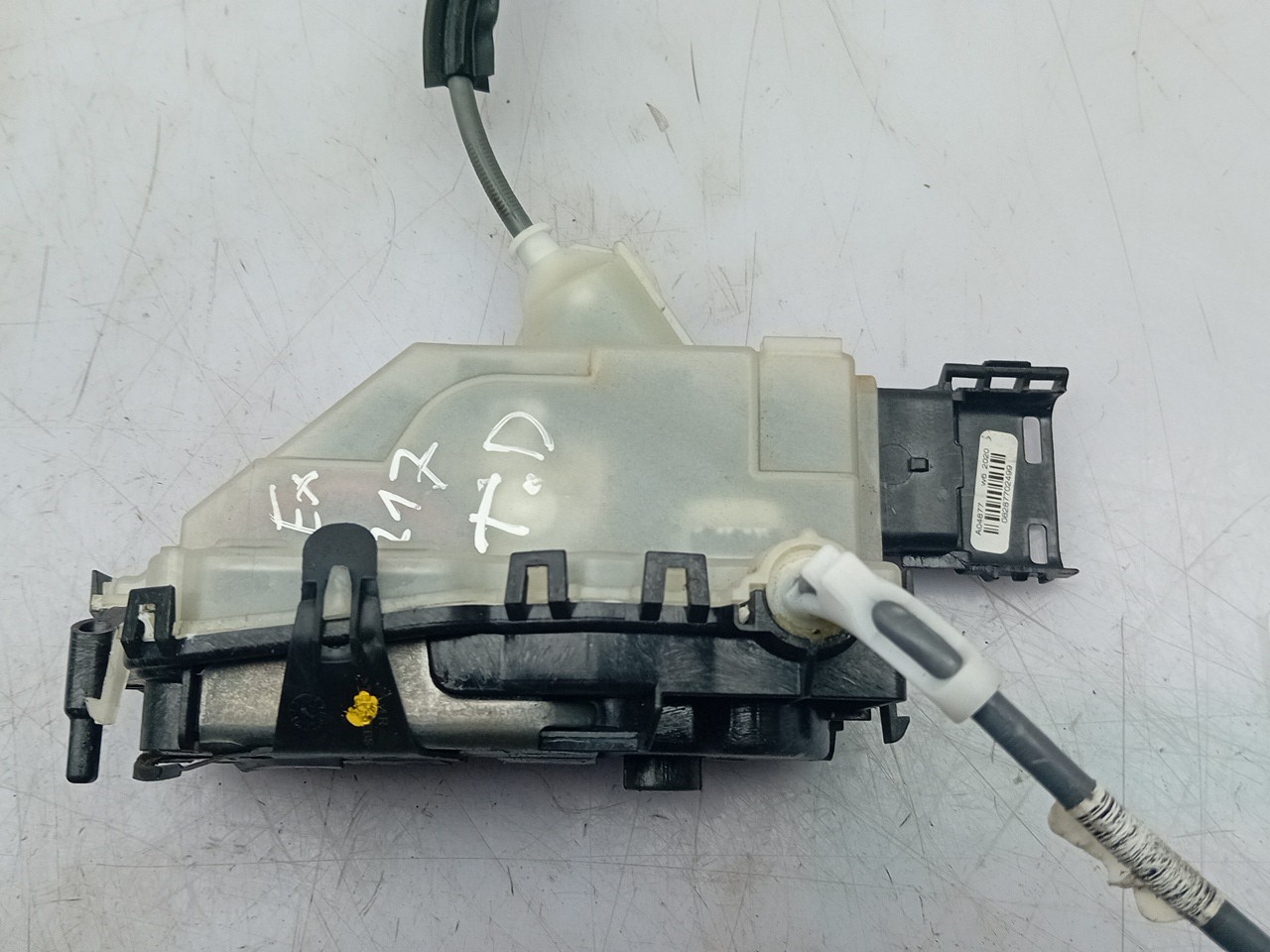 Fechadura / fecho porta trás direito OPEL Corsa F Imagem-1