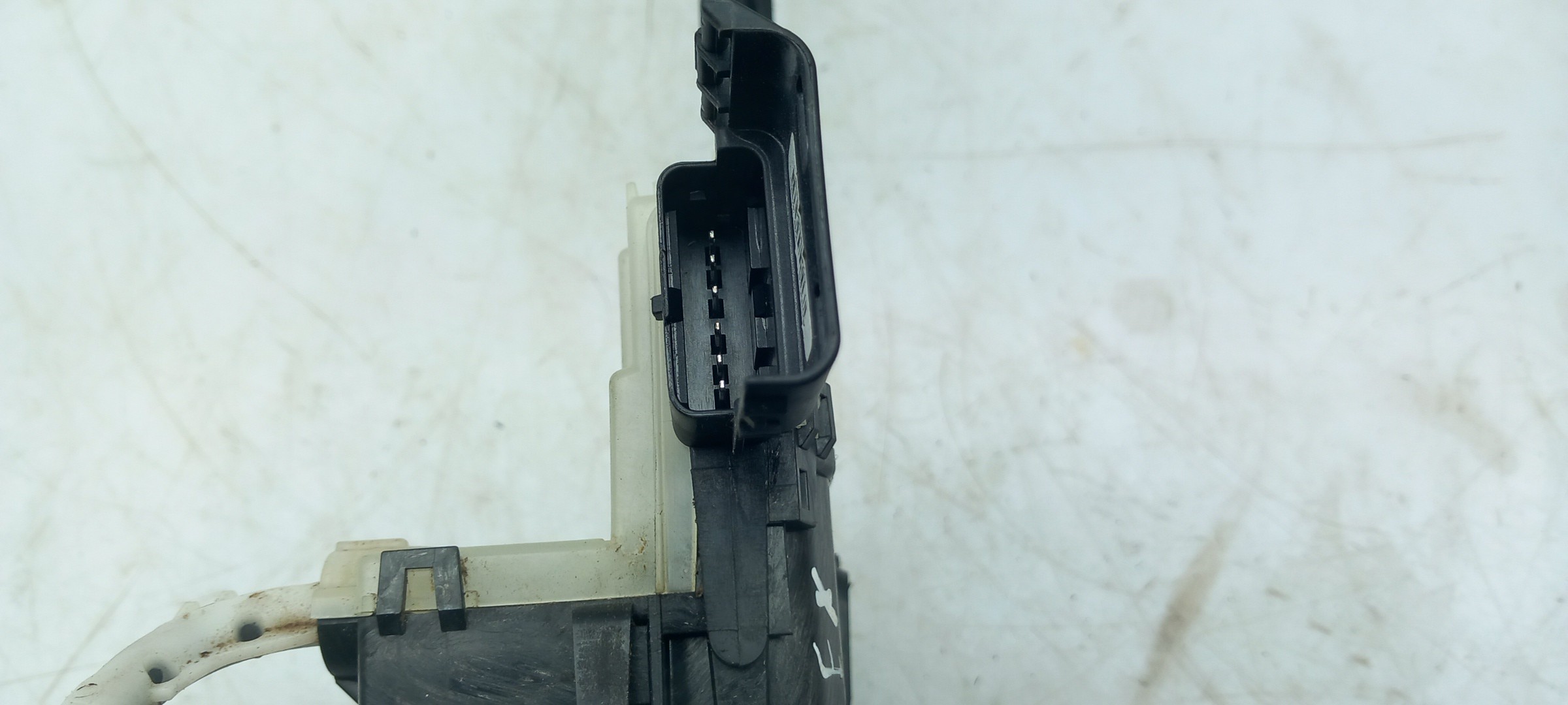 Fechadura / fecho porta frente direito OPEL Corsa F Imagem-1