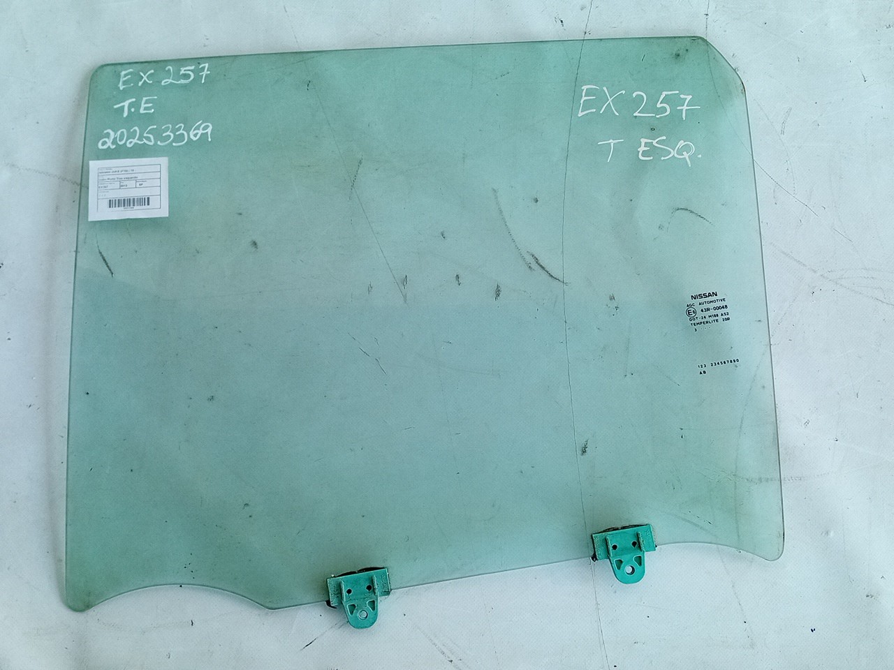Left rear door glass