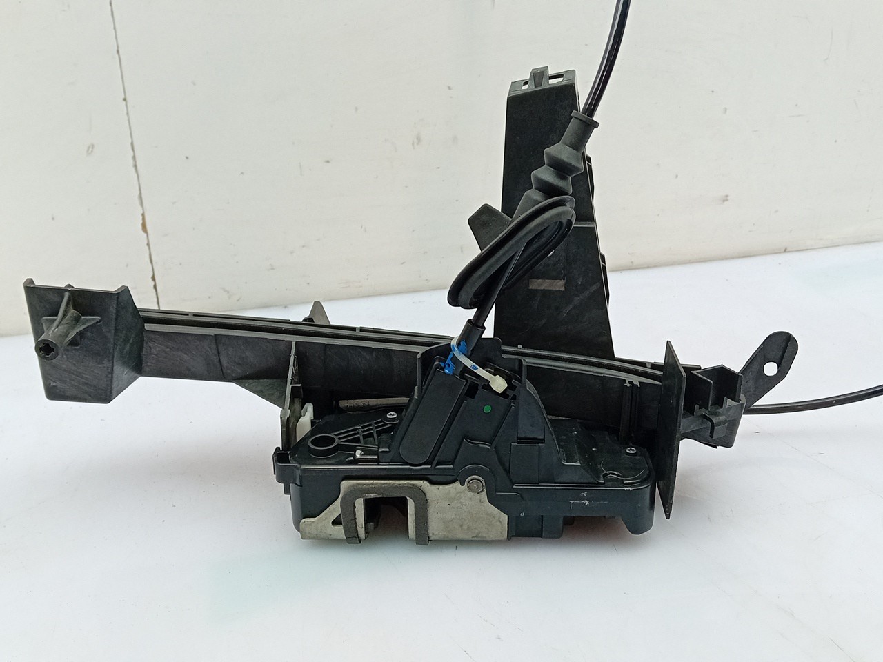 Serrure Avant Droite FORD Fiesta VII (HJ, HF) Imagem-1