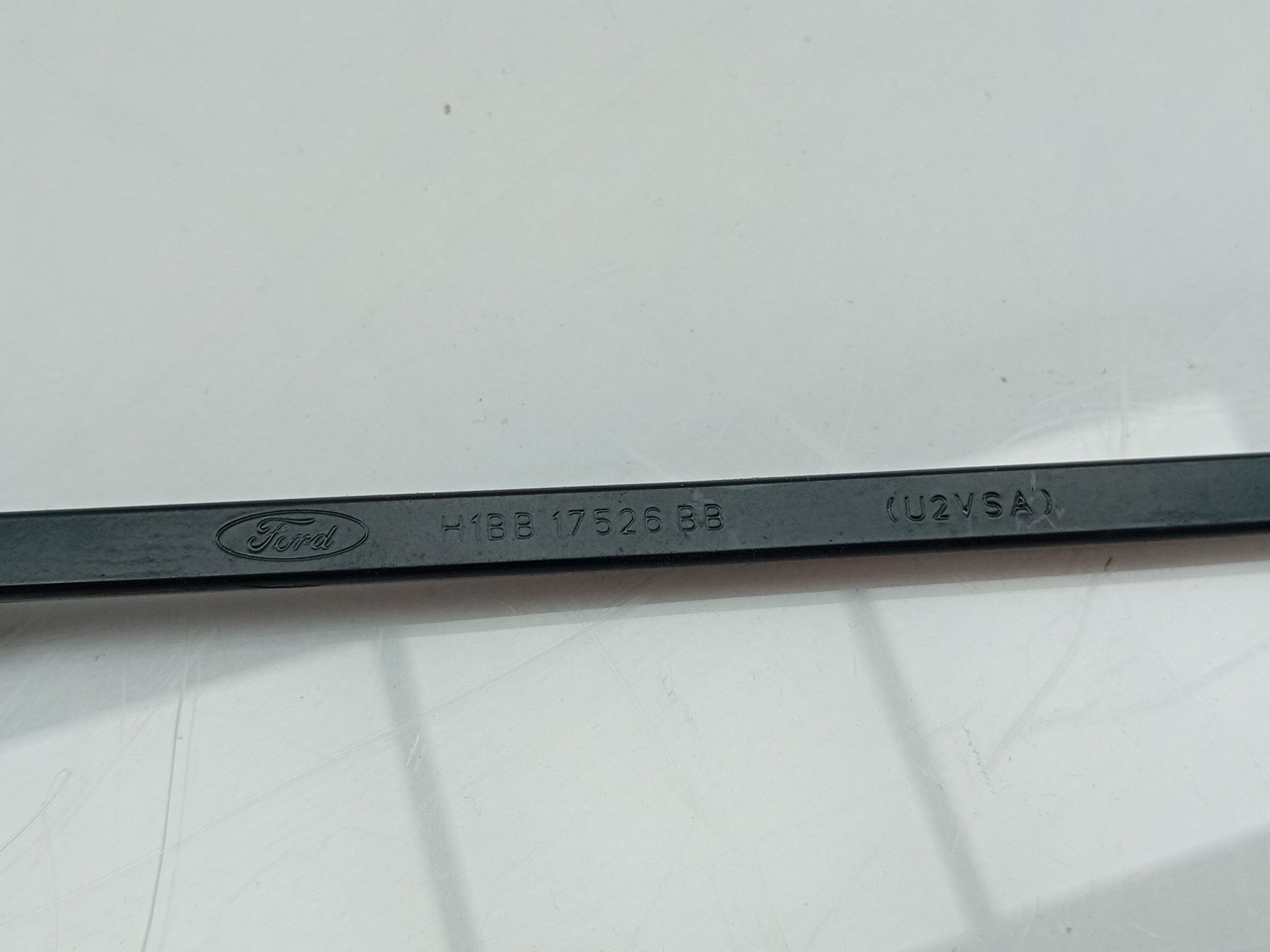 Windscreen wiper arm Right front FORD Fiesta VII (HJ, HF) Imagem-2