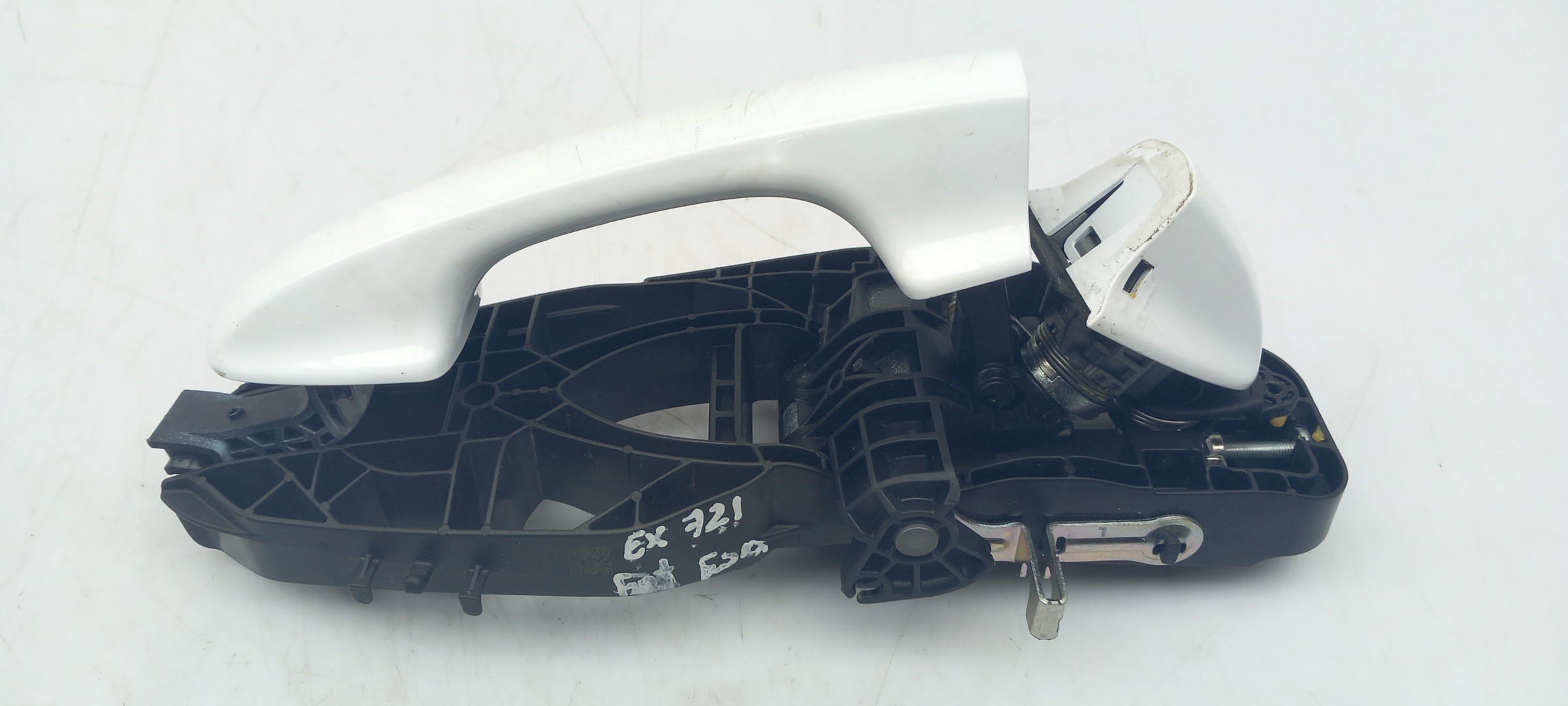 Left front door handle