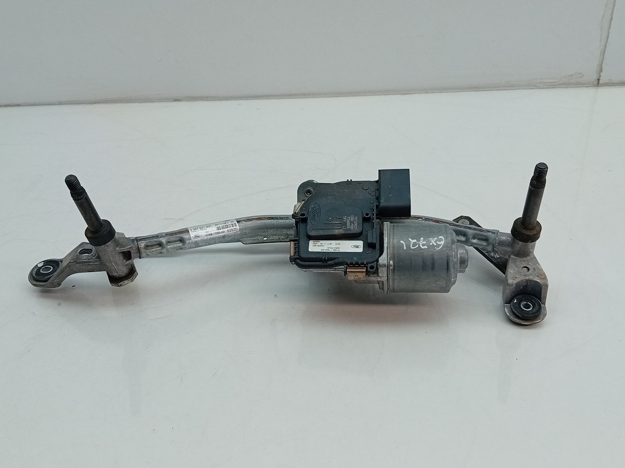 Essuie-glace moteur avant FORD Fiesta VII (HJ, HF) Imagem-1