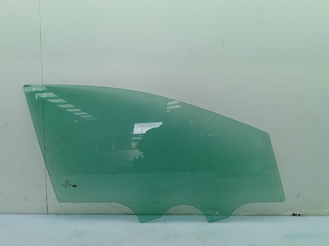 Right front door glass