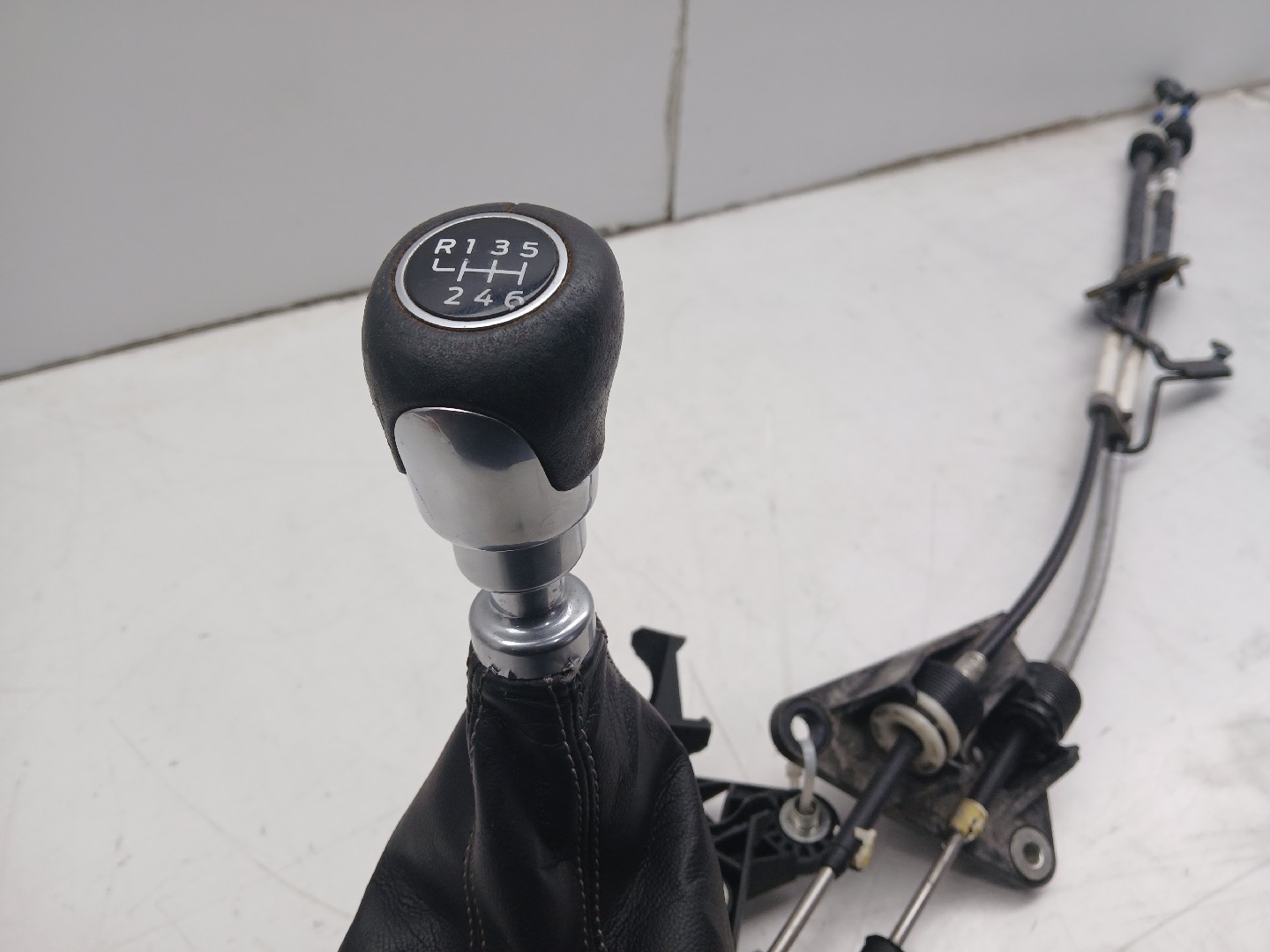 Selector de caja de cambios FORD Fiesta VII (HJ, HF) Imagem-2
