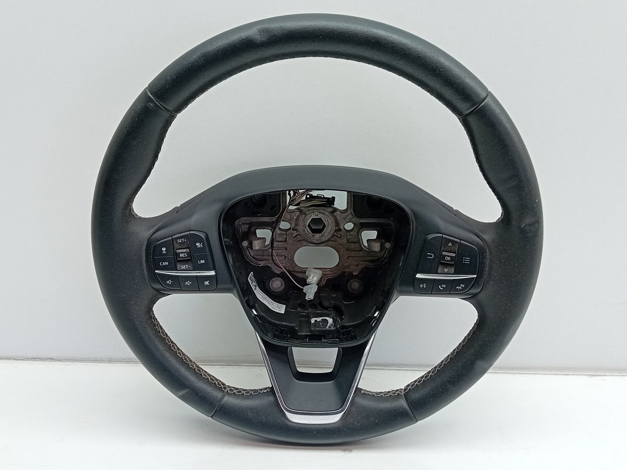 Volante FORD Fiesta VII (HJ, HF) Imagem-0