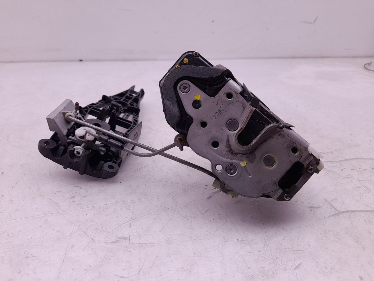 Fechadura / fecho porta frente esquerdo OPEL Insignia A (G09) Imagem-1