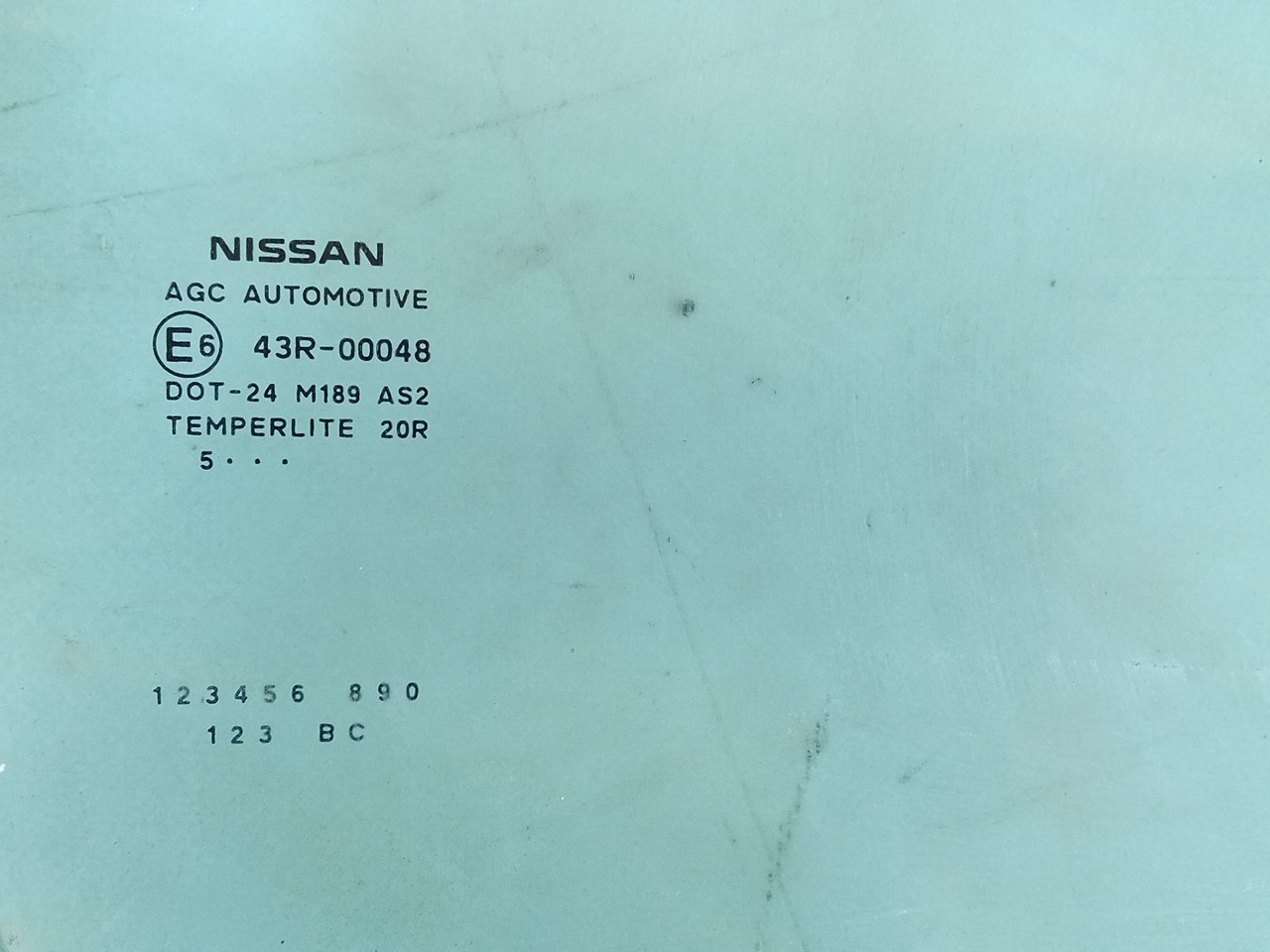 Vitre porte avant Droite NISSAN Note (E12) Imagem-1
