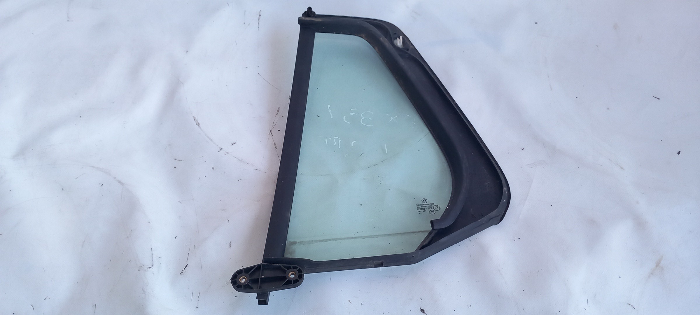 Vidrio triangular puerta Trasero Derecho VOLKSWAGEN Golf VII (5G1, BQ1, BE1, BE2) Imagem-1