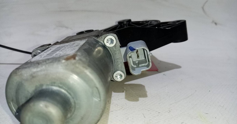 Moteur lève-vitre avant Droite HYUNDAI i30 (FD) Imagem-2