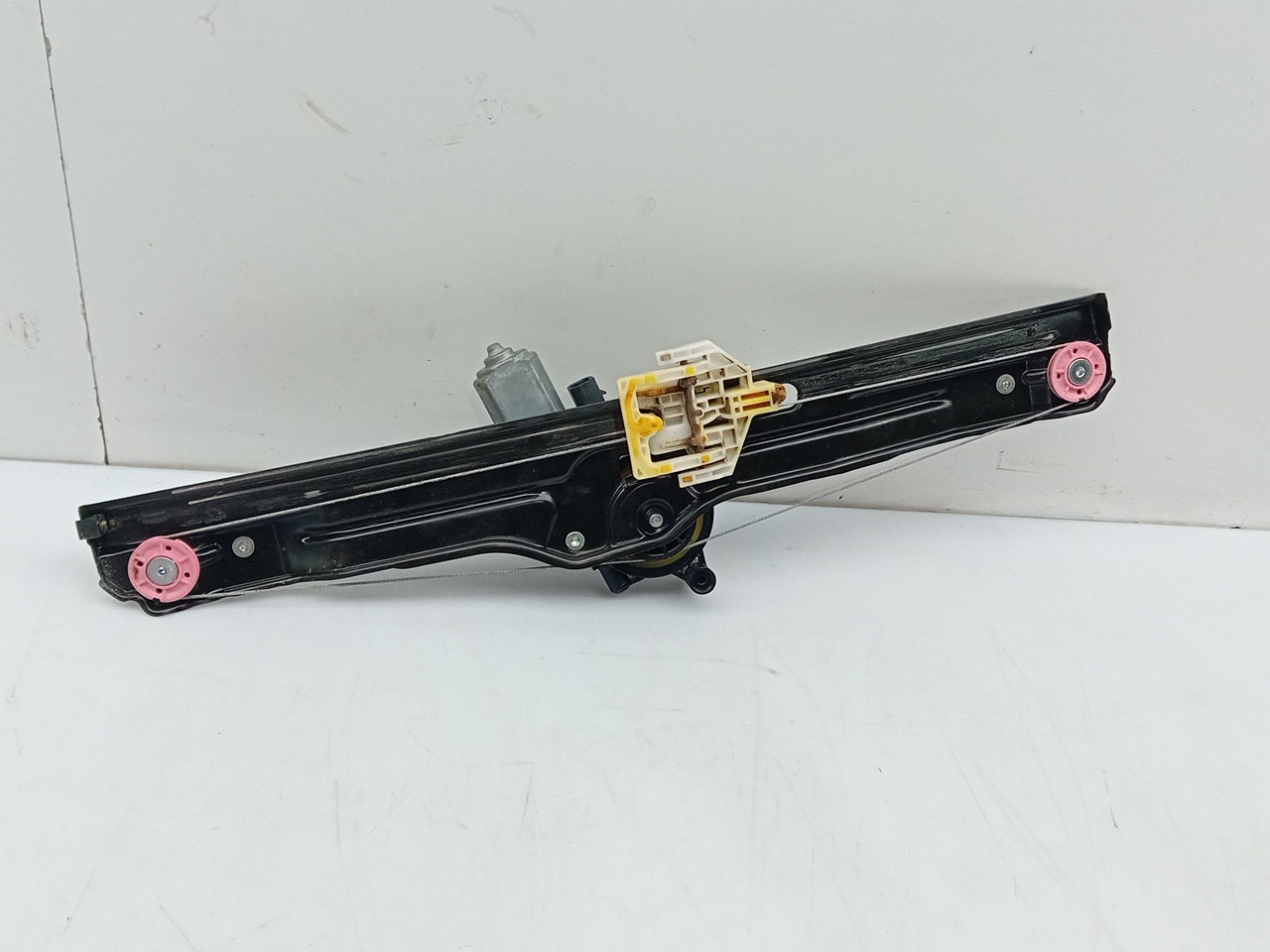 Alzavetro anteriore sinistro