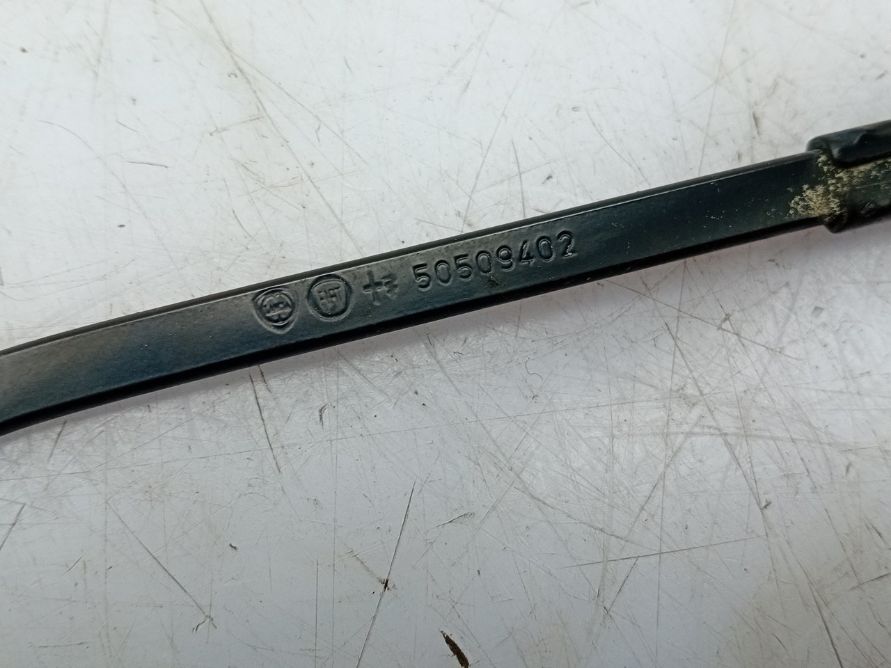 Windscreen wiper arm Left front ALFA ROMEO Giulietta (940_) Imagem-2