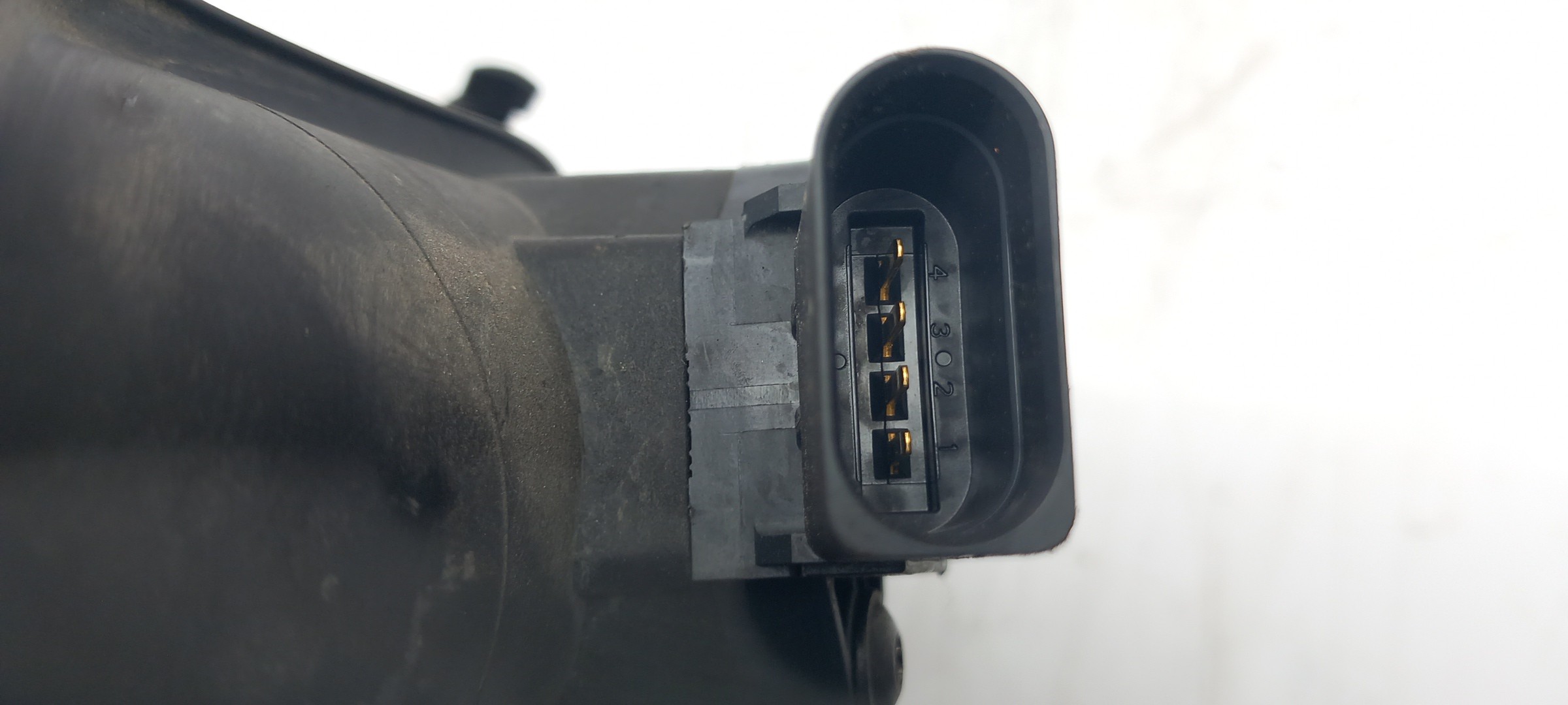 Tubo intercooler VOLKSWAGEN Polo (6R, 6C) Imagem-2